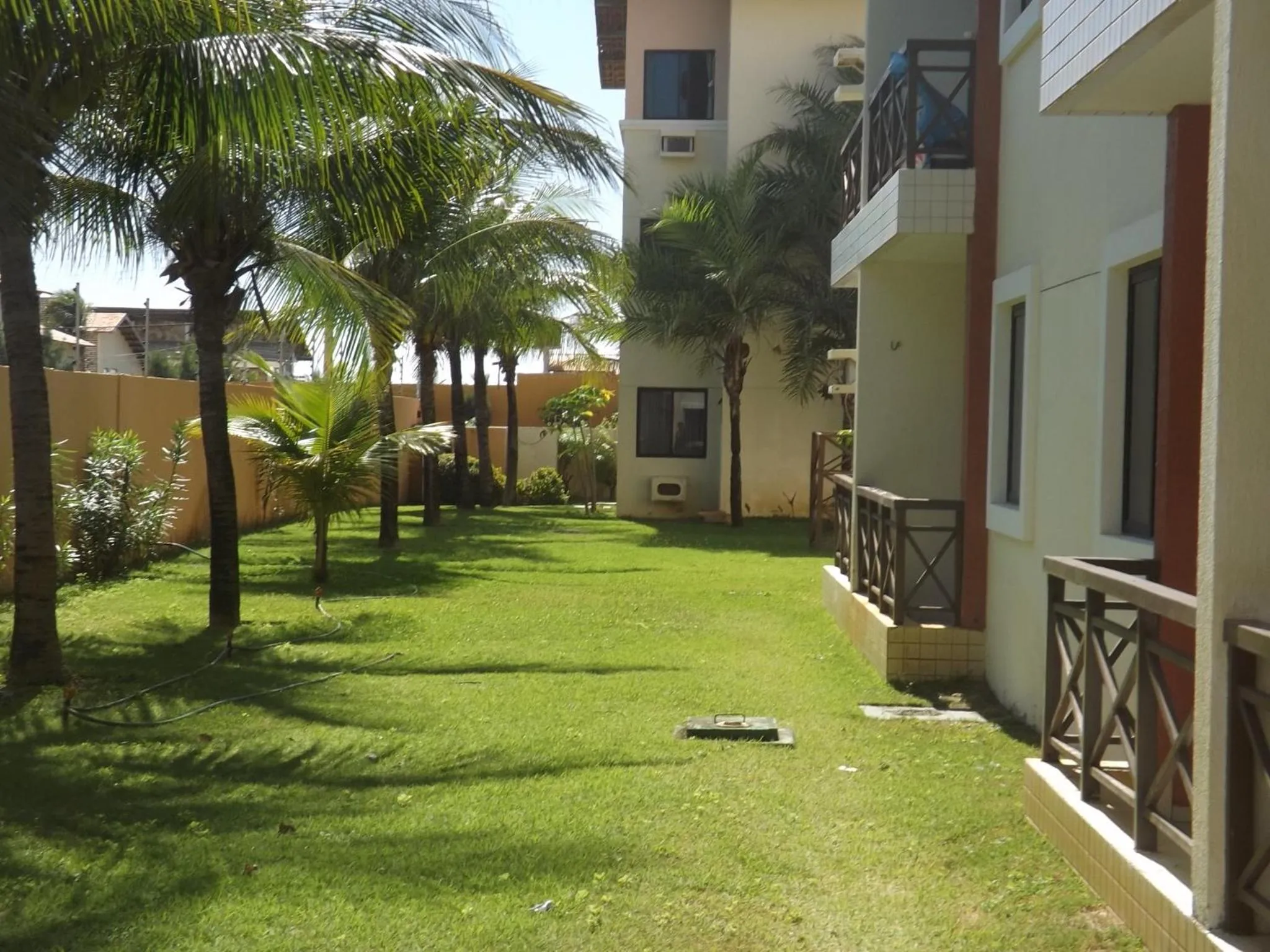 Garden view in CONDOMÍNIO VILA DO MAR aptos 201C e 211B