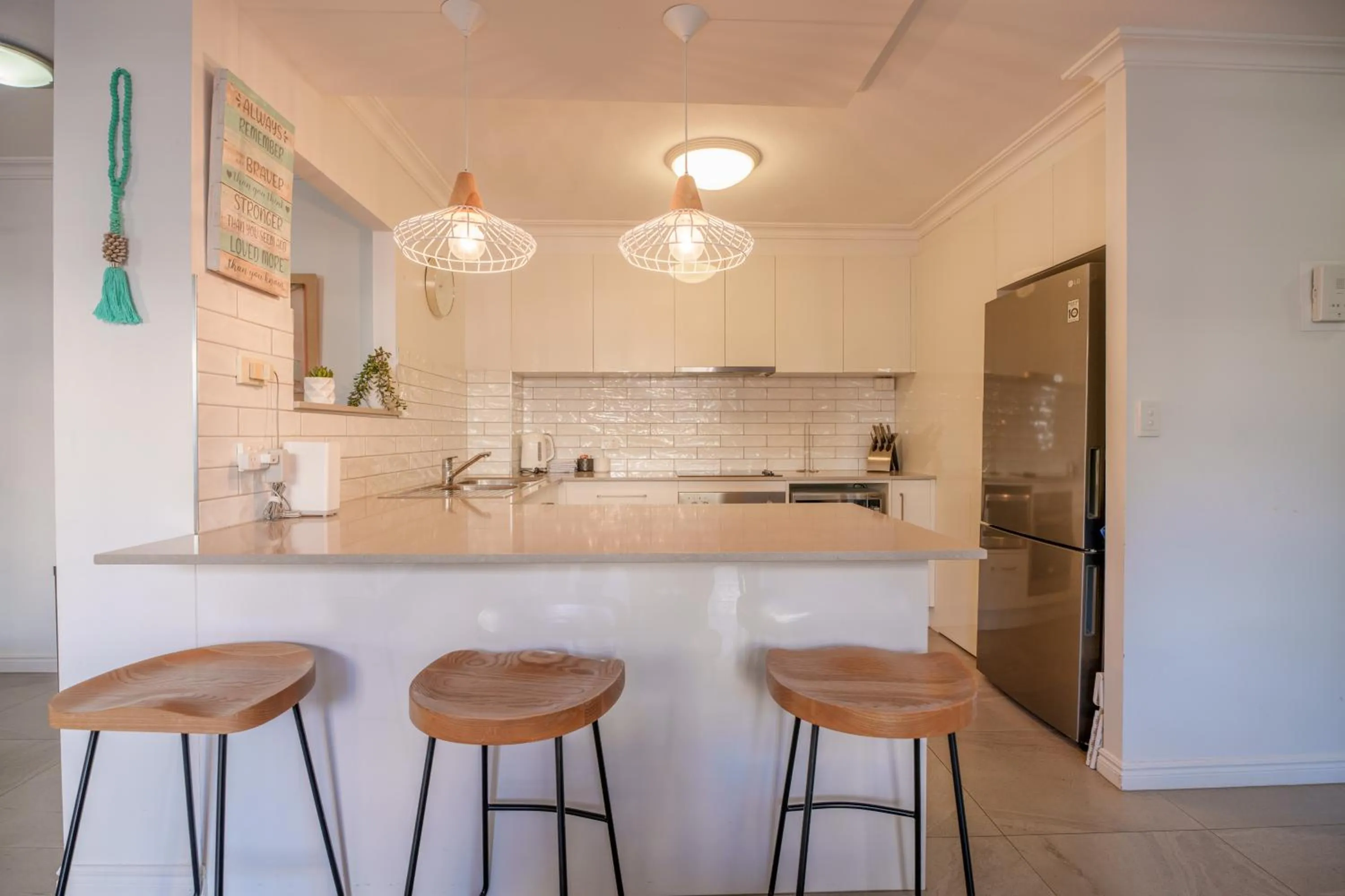 Kitchen or kitchenette in La Grande Apartments