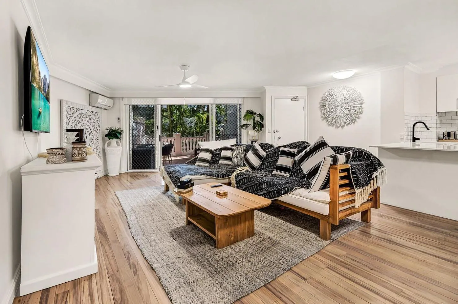 Living room in La Grande Apartments