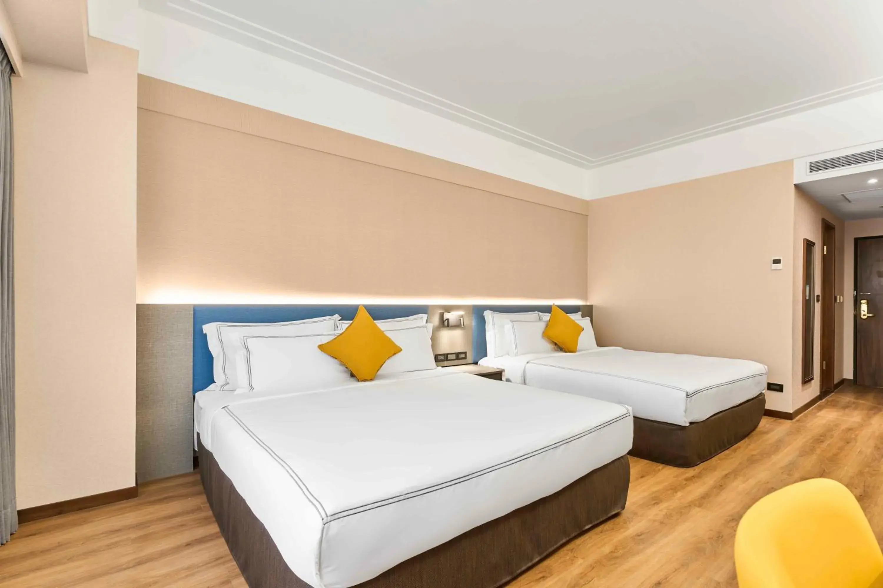 Deluxe Quadruple Room in Fullon Poshtel Jhongli Deluxe Quadruple Room in Fullon Poshtel Jhongli