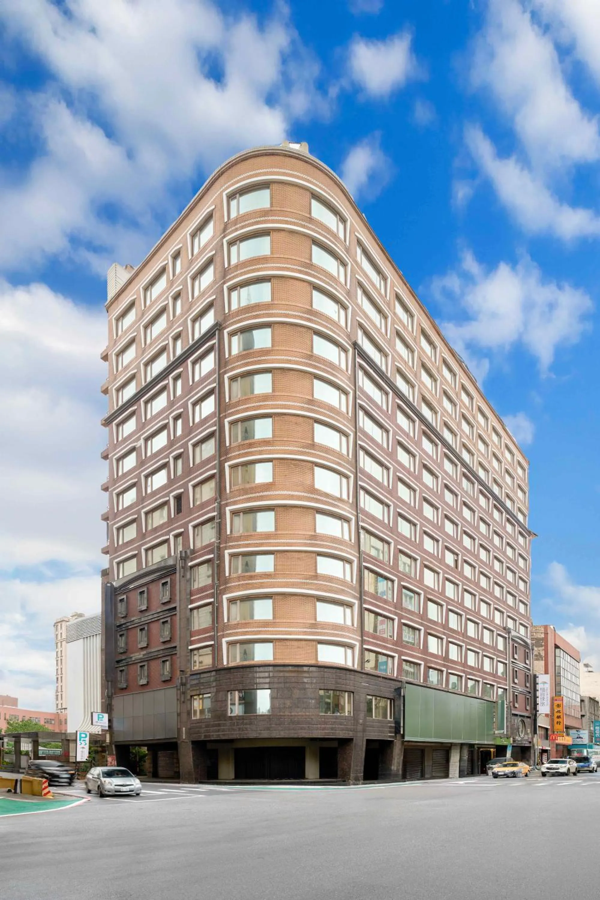 Property building in Fullon Poshtel Jhongli