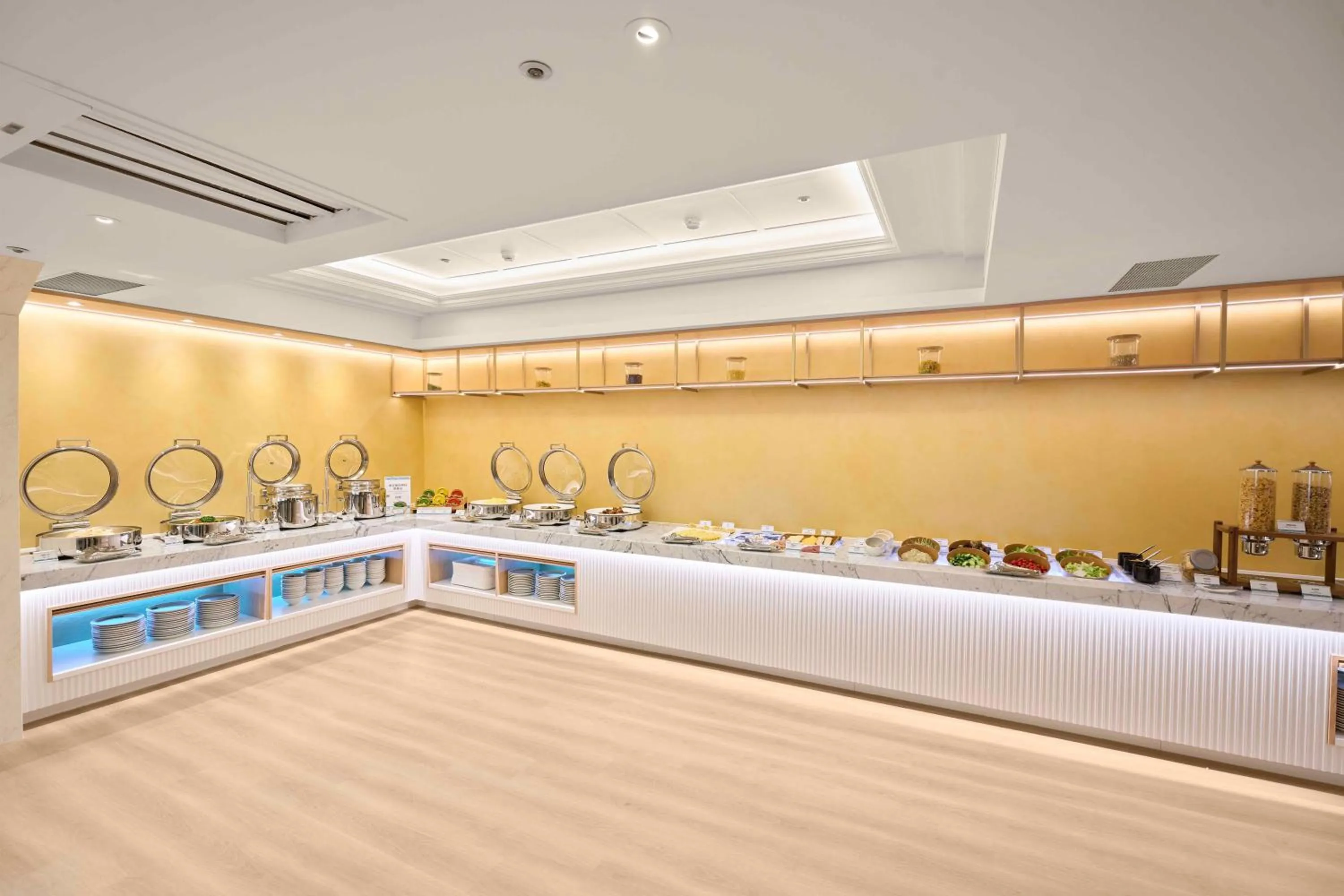 Restaurant/places to eat in Fullon Poshtel Jhongli