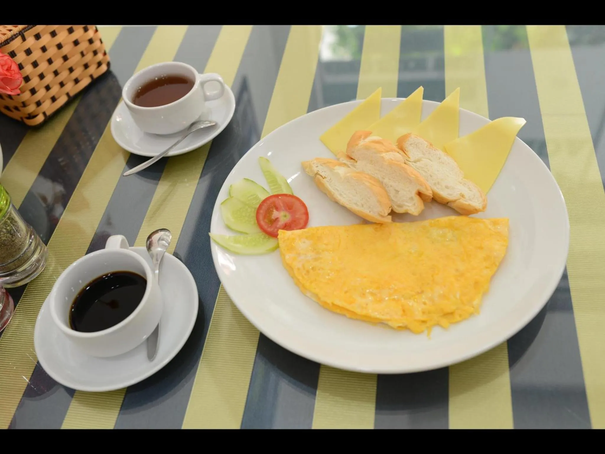 American breakfast in Hanoi Golden Hostel