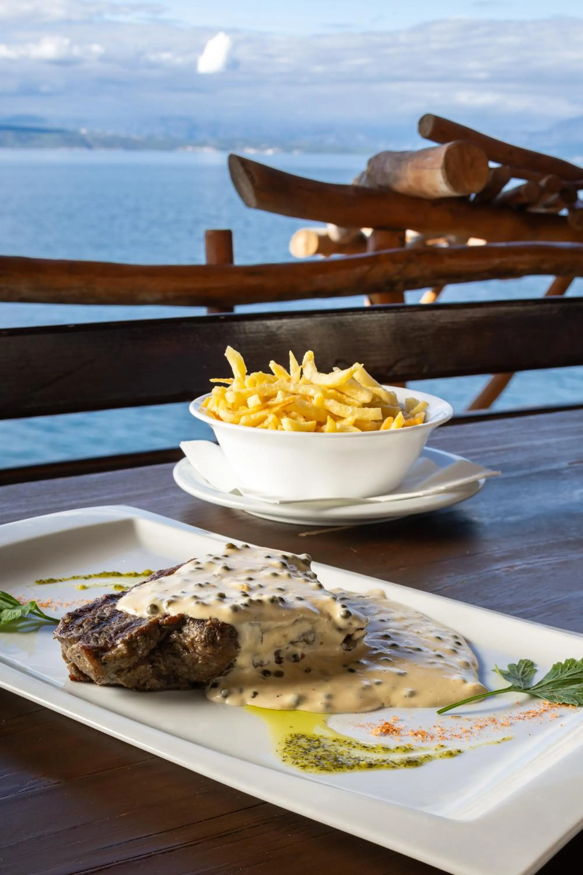 Restaurant/places to eat in Hotel Timun