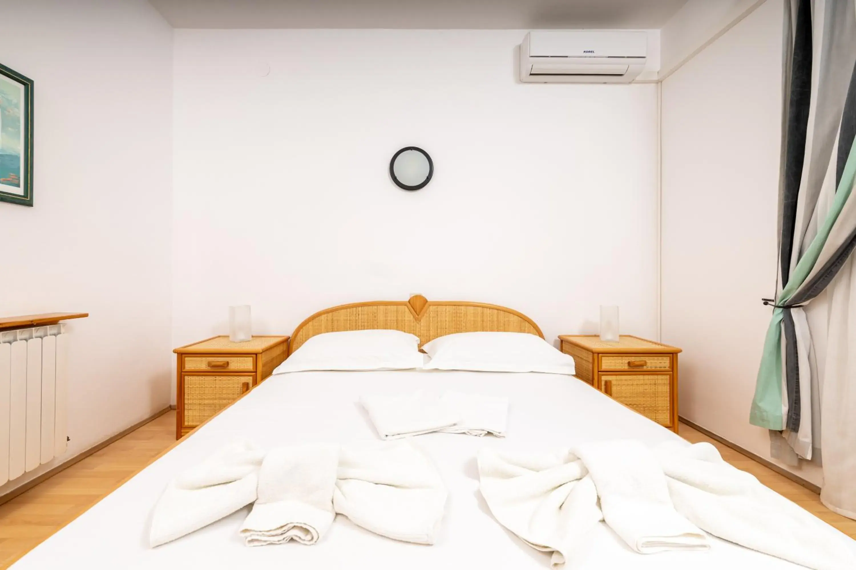 Double Room with Balcony - single occupancy in Hotel Timun Double Room with Balcony - single occupancy in Hotel Timun
