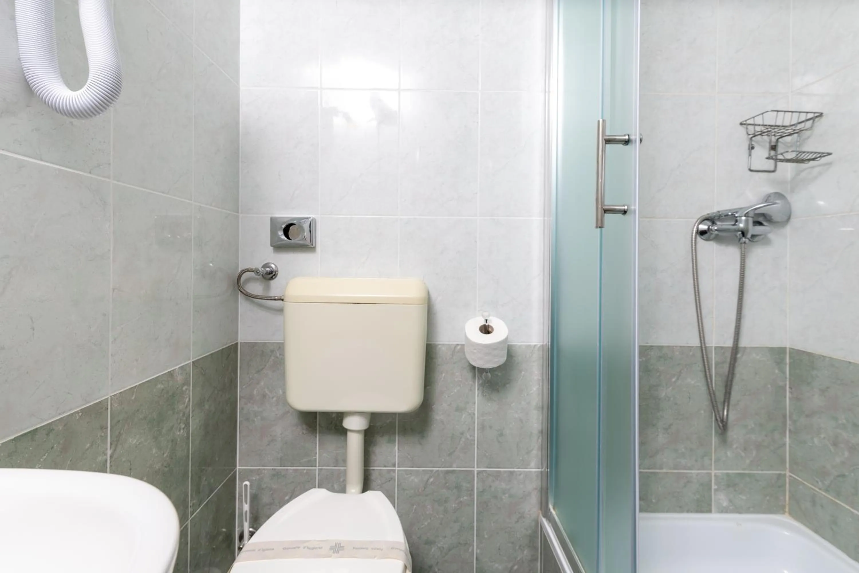 Bathroom in Hotel Timun