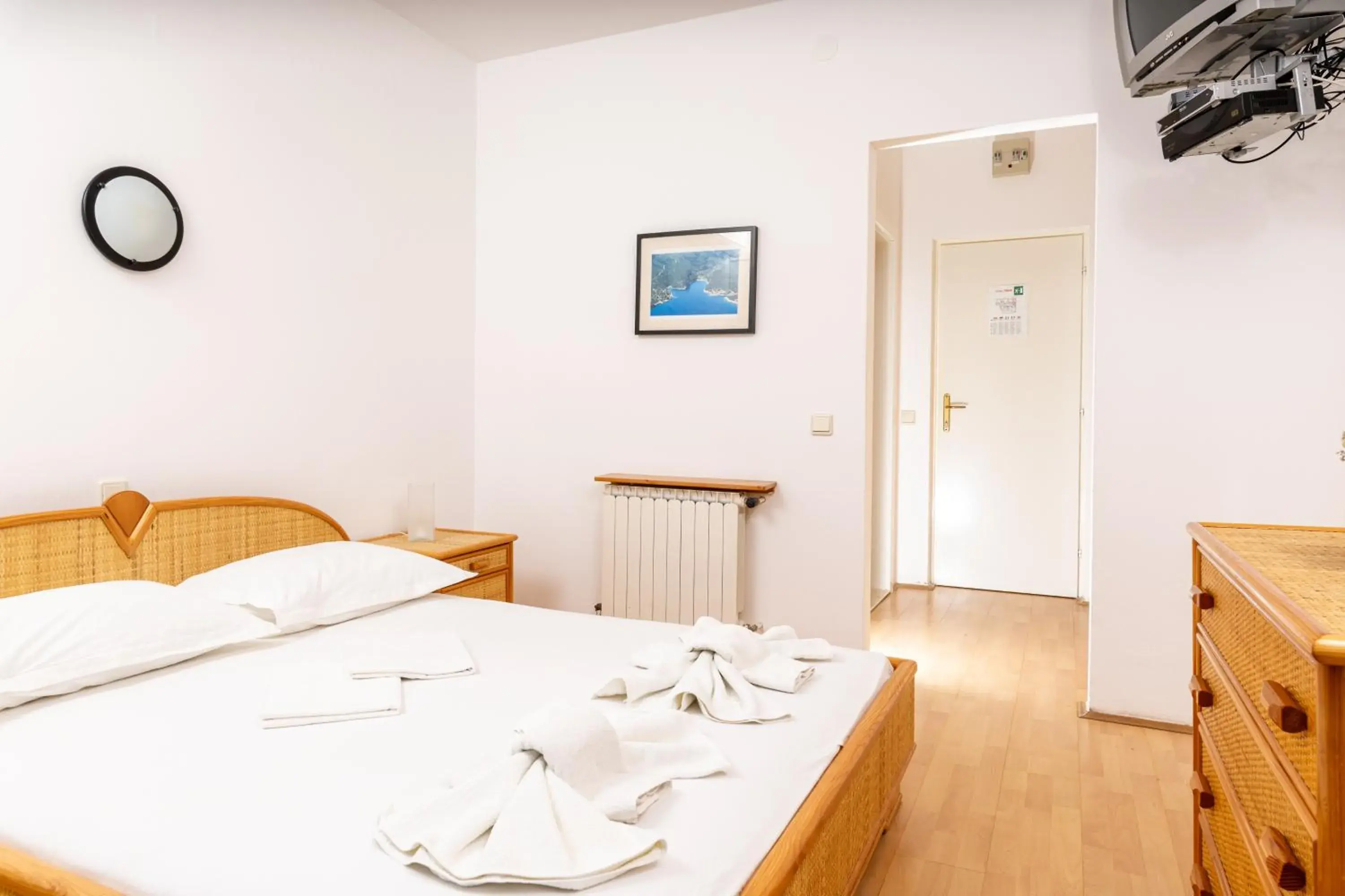 Double Room with Balcony with Park View - single occupancy in Hotel Timun Double Room with Balcony with Park View - single occupancy in Hotel Timun