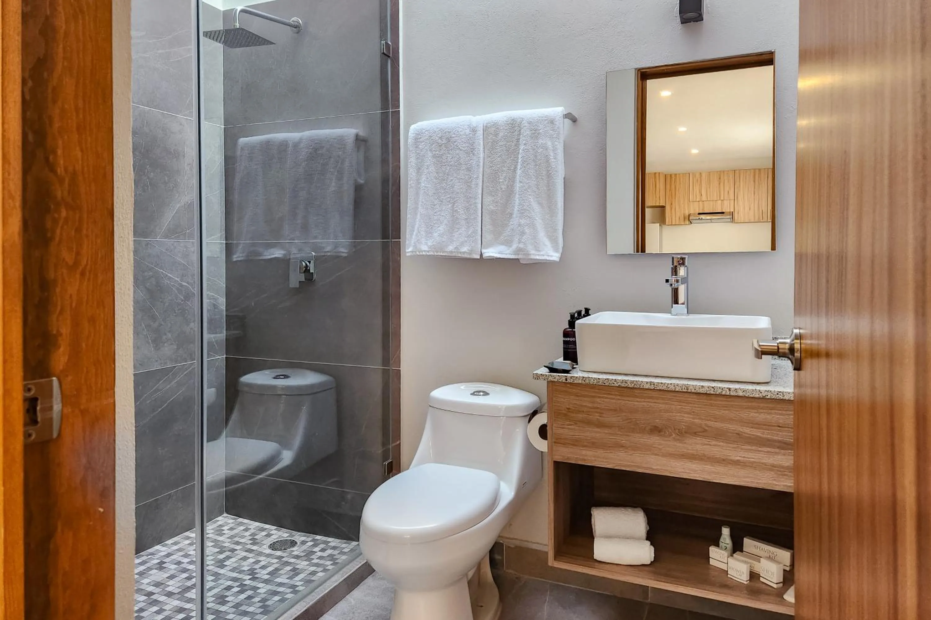 Bathroom in Memora Hotel & Villas Chapala