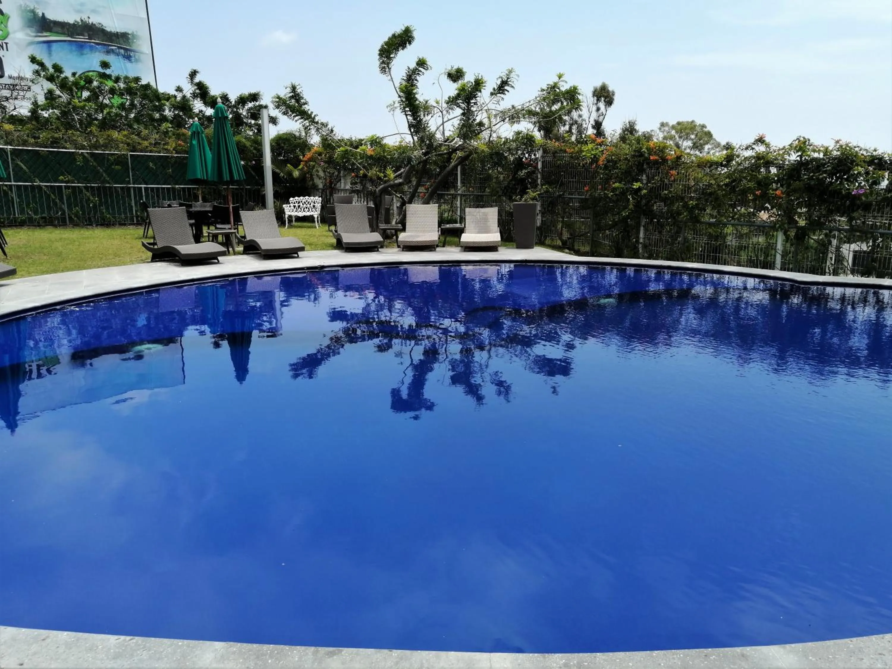 Swimming pool in Memora Hotel & Villas Chapala