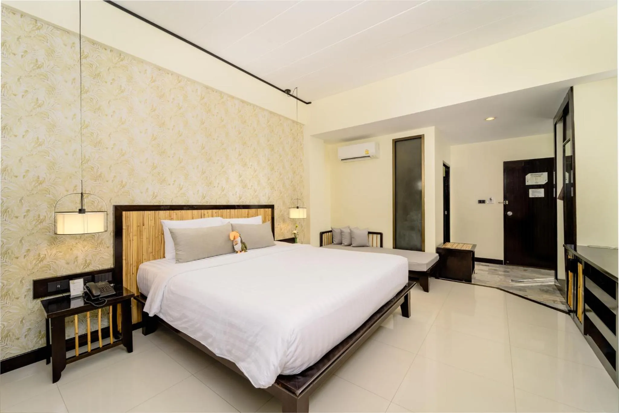 Bed in Railay Princess Resort & Spa