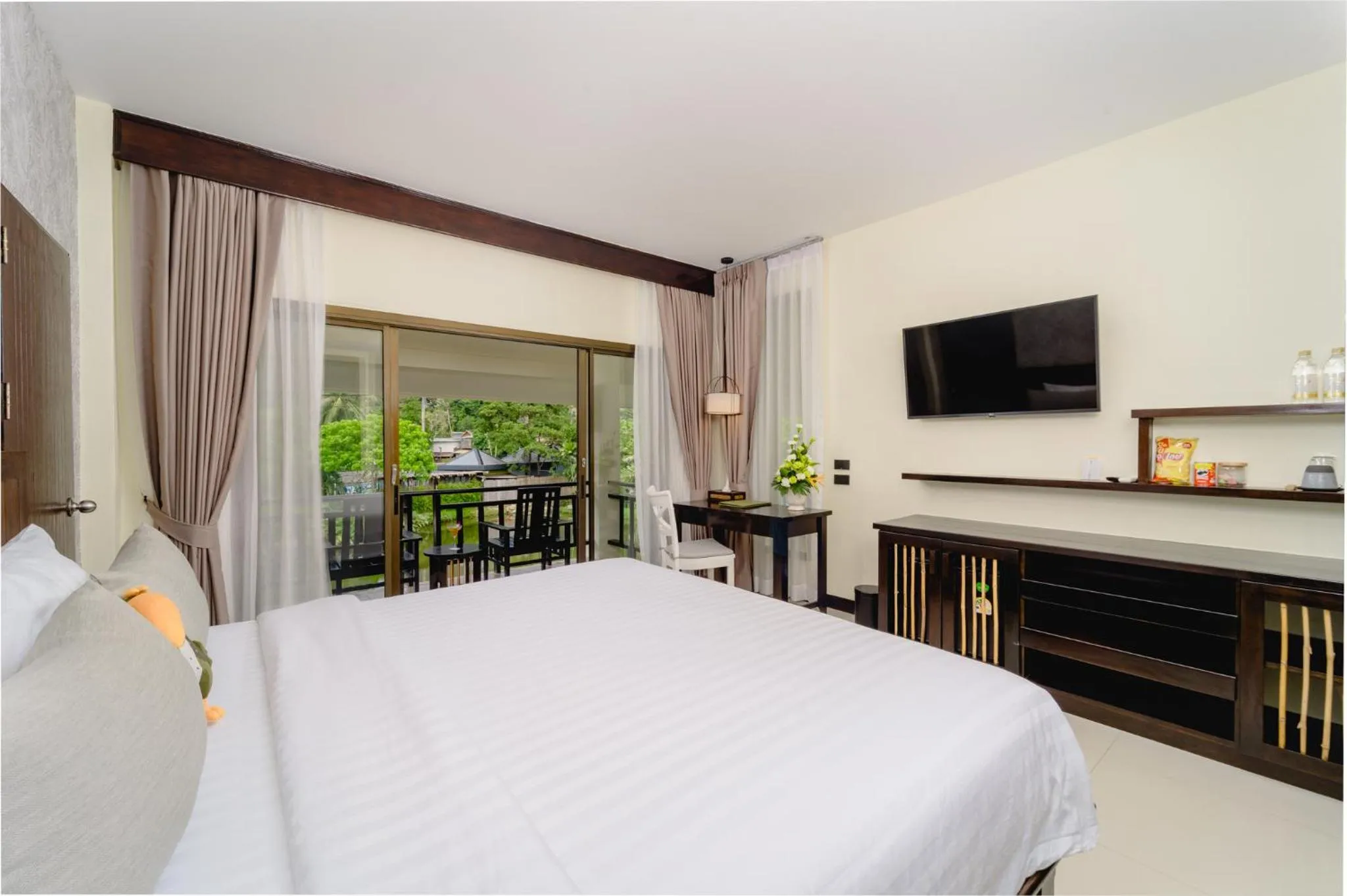 Bed in Railay Princess Resort & Spa