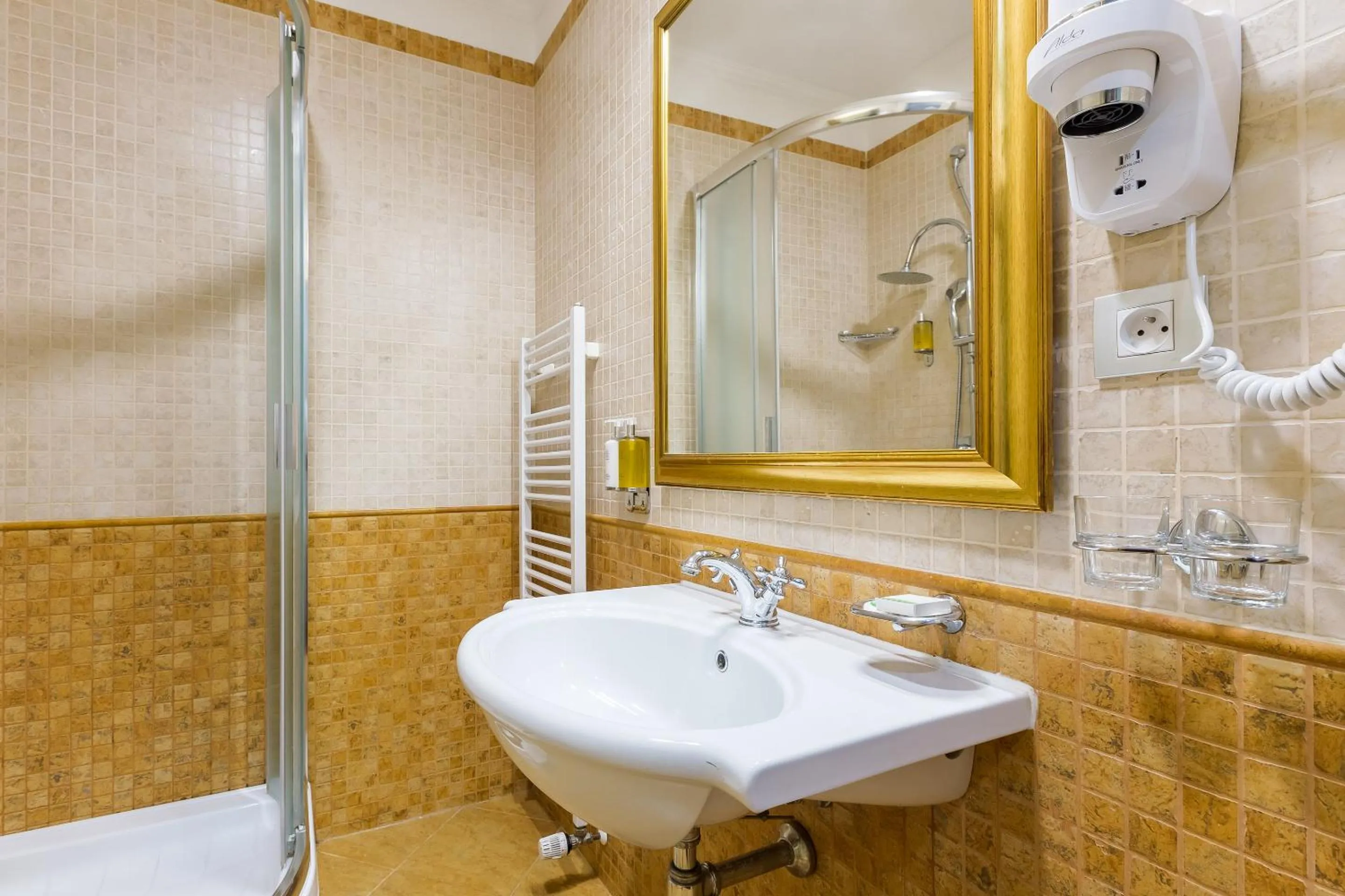 Bathroom in Hotel Caruso Old Town