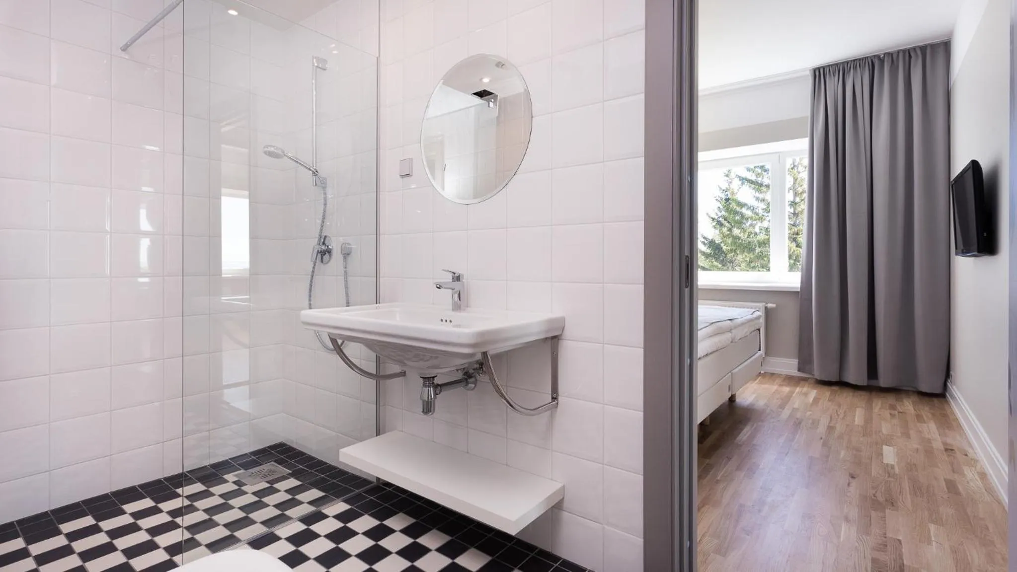 Shower in Rannahotell