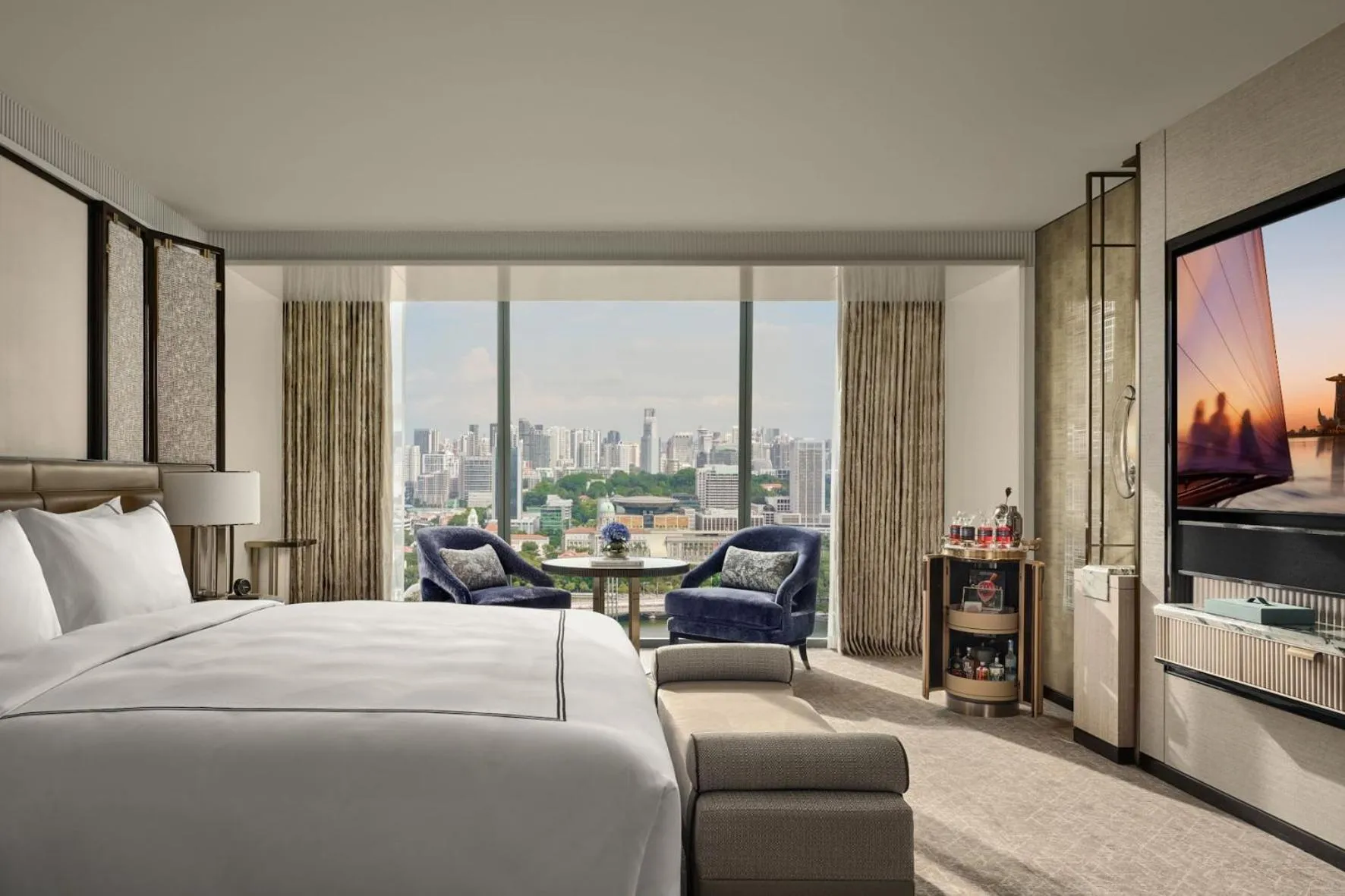 Bedroom, Bed in Marina Bay Sands