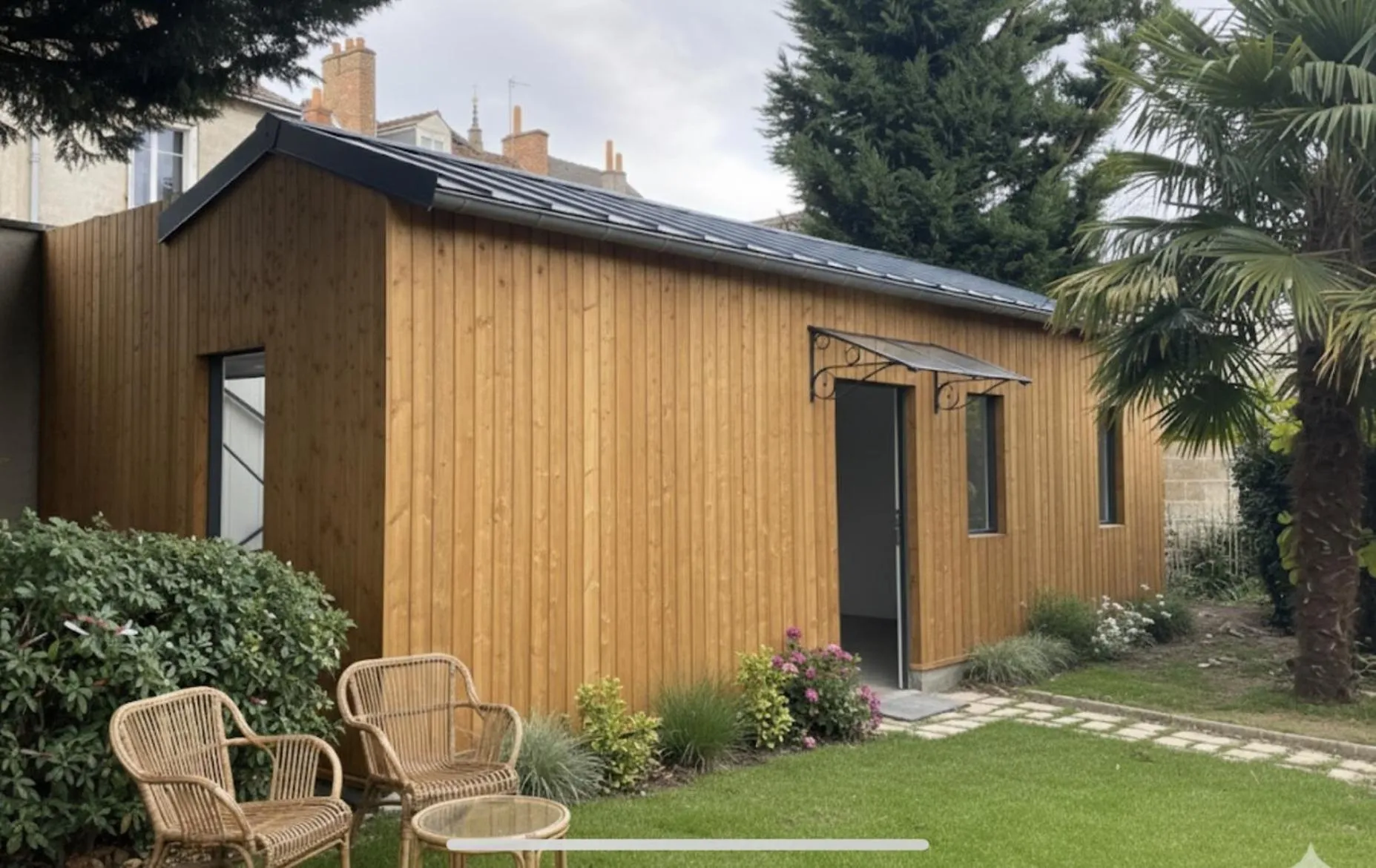 Photo of the whole room in Le Pavillon des Lys - Hôtel Particulier