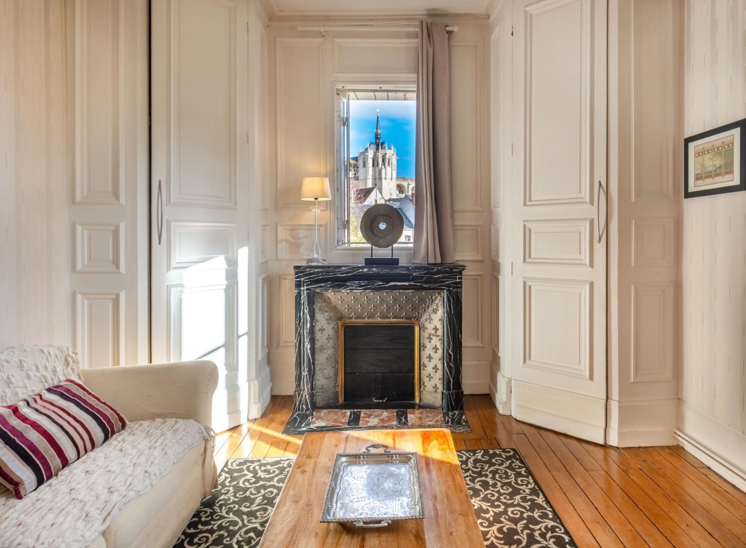 Photo of the whole room in Le Pavillon des Lys - Hôtel Particulier