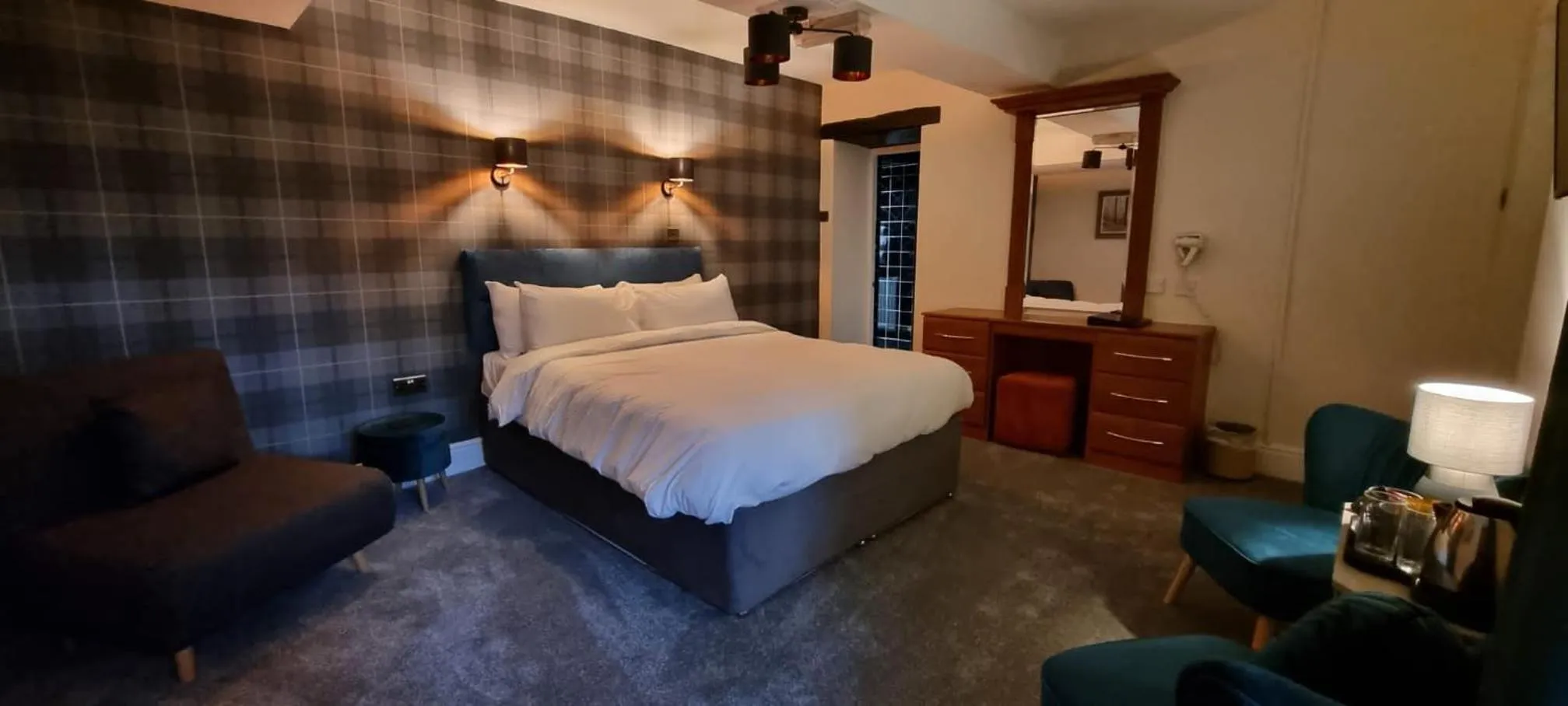 Bed in The Sycamore Inn