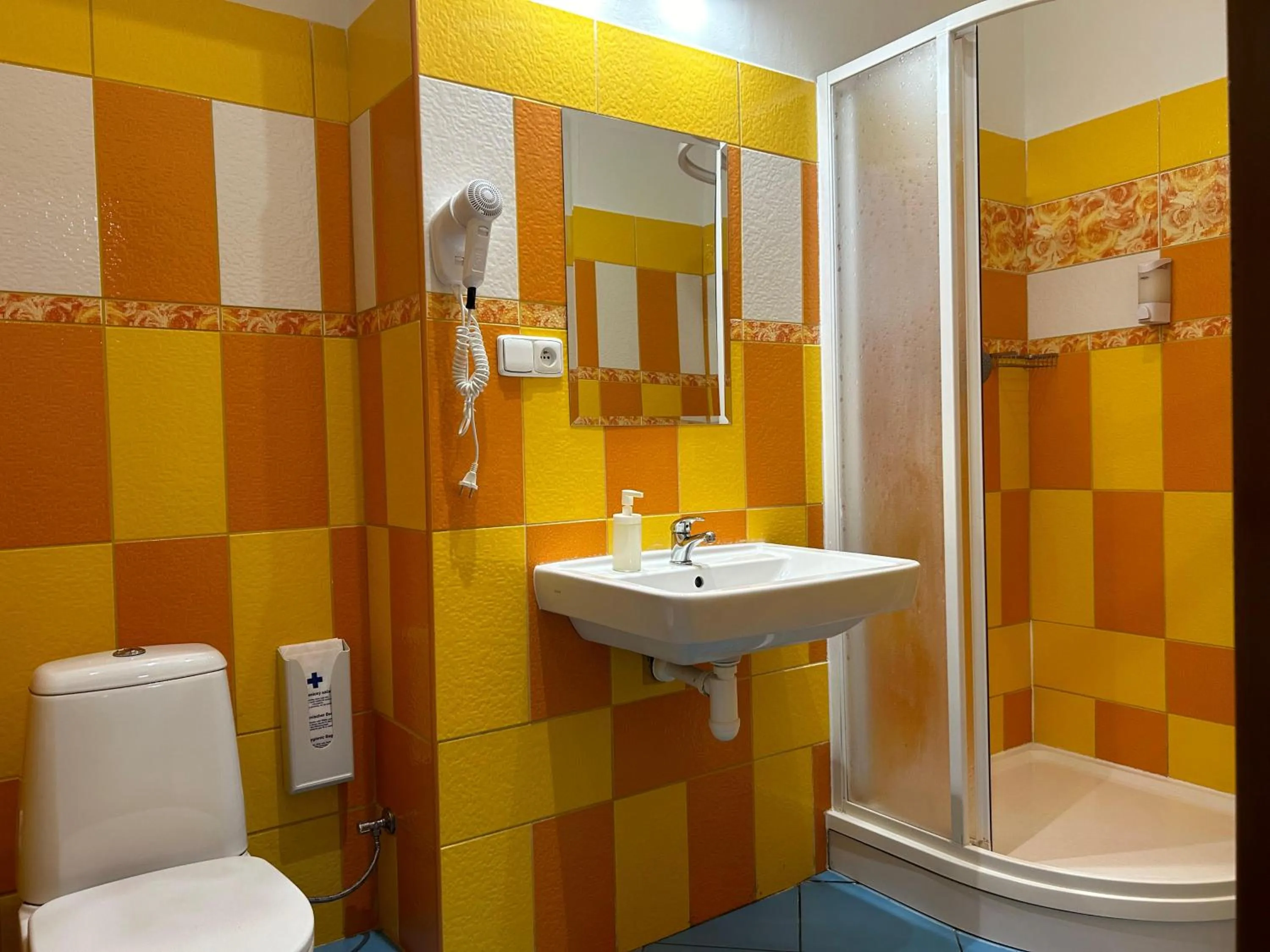 Bathroom in Hostel Downtown