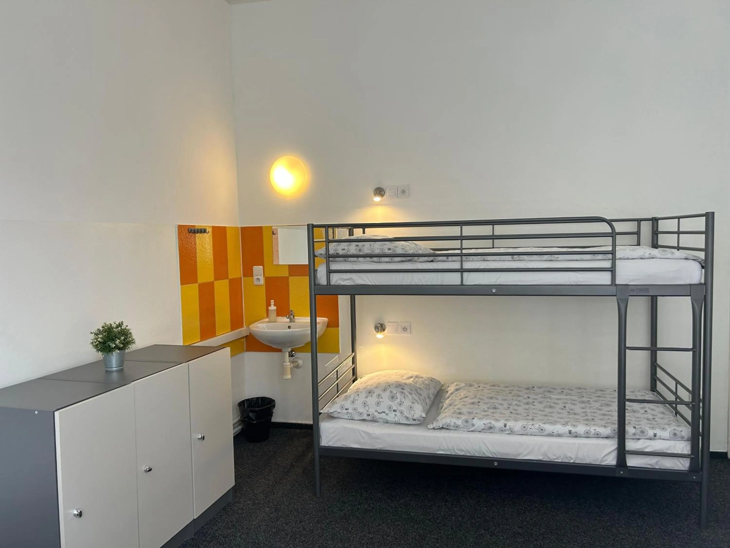 Bed in Hostel Downtown