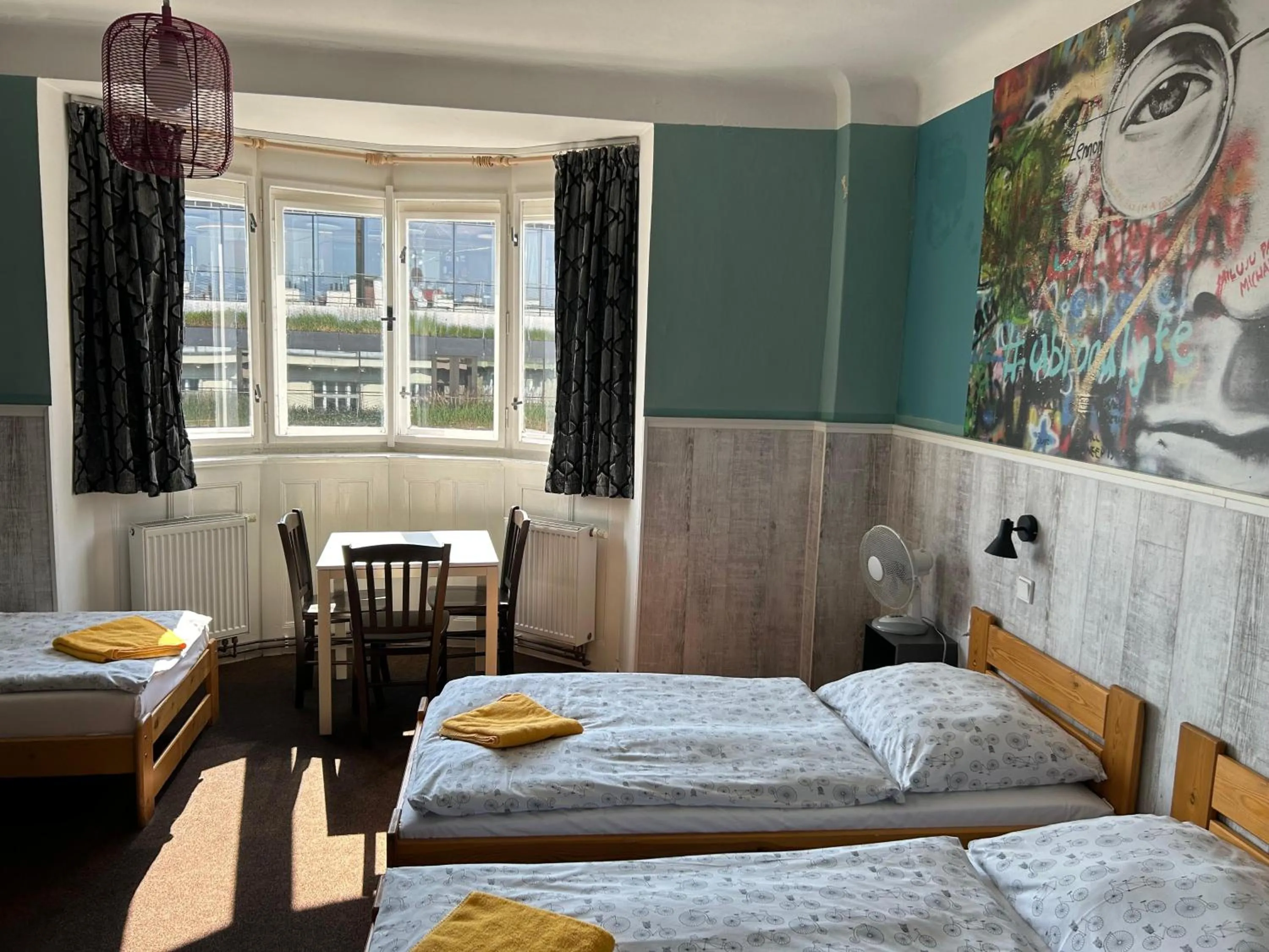 Photo of the whole room, Bed in Hostel Downtown