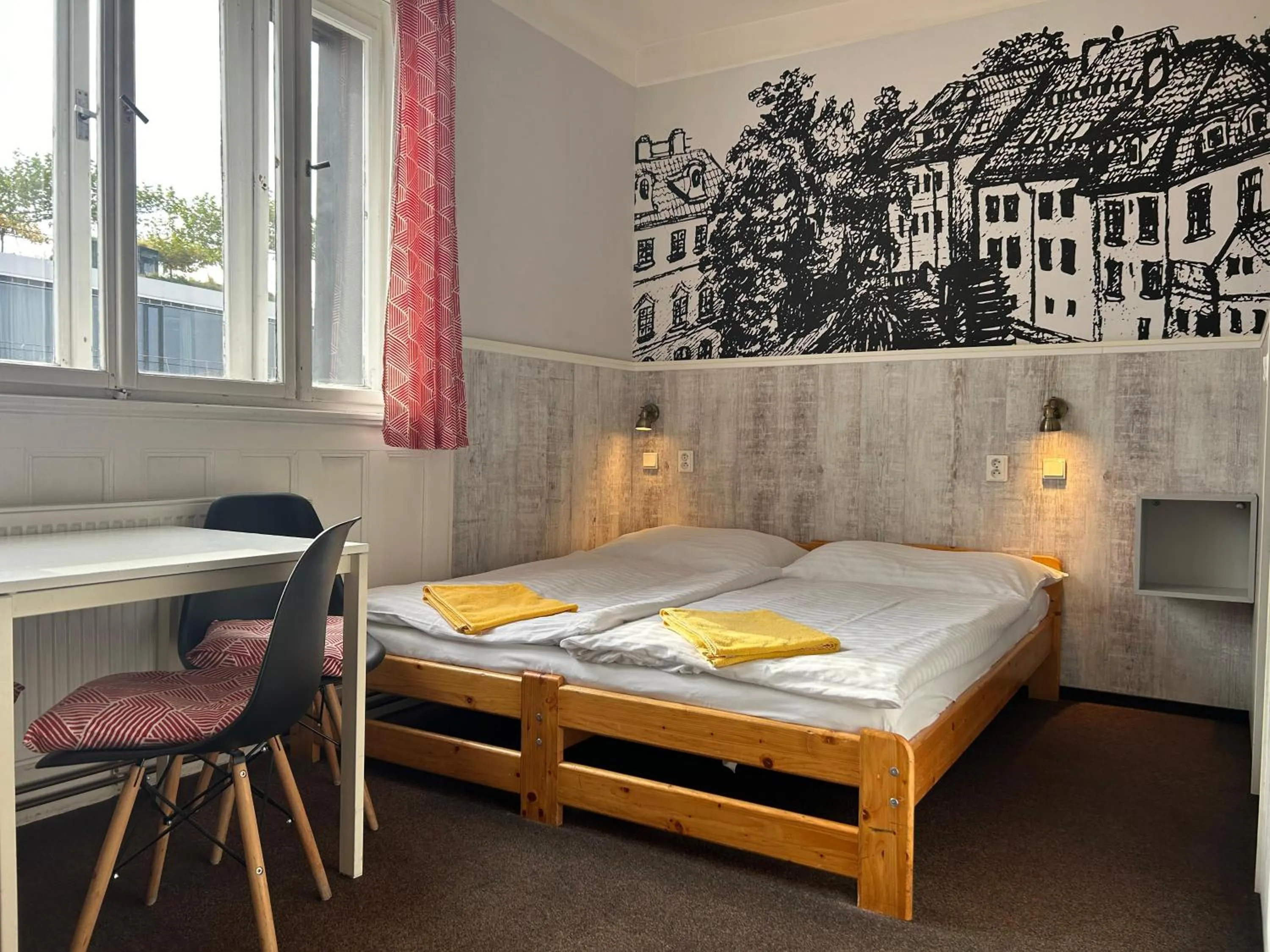 Photo of the whole room, Bed in Hostel Downtown