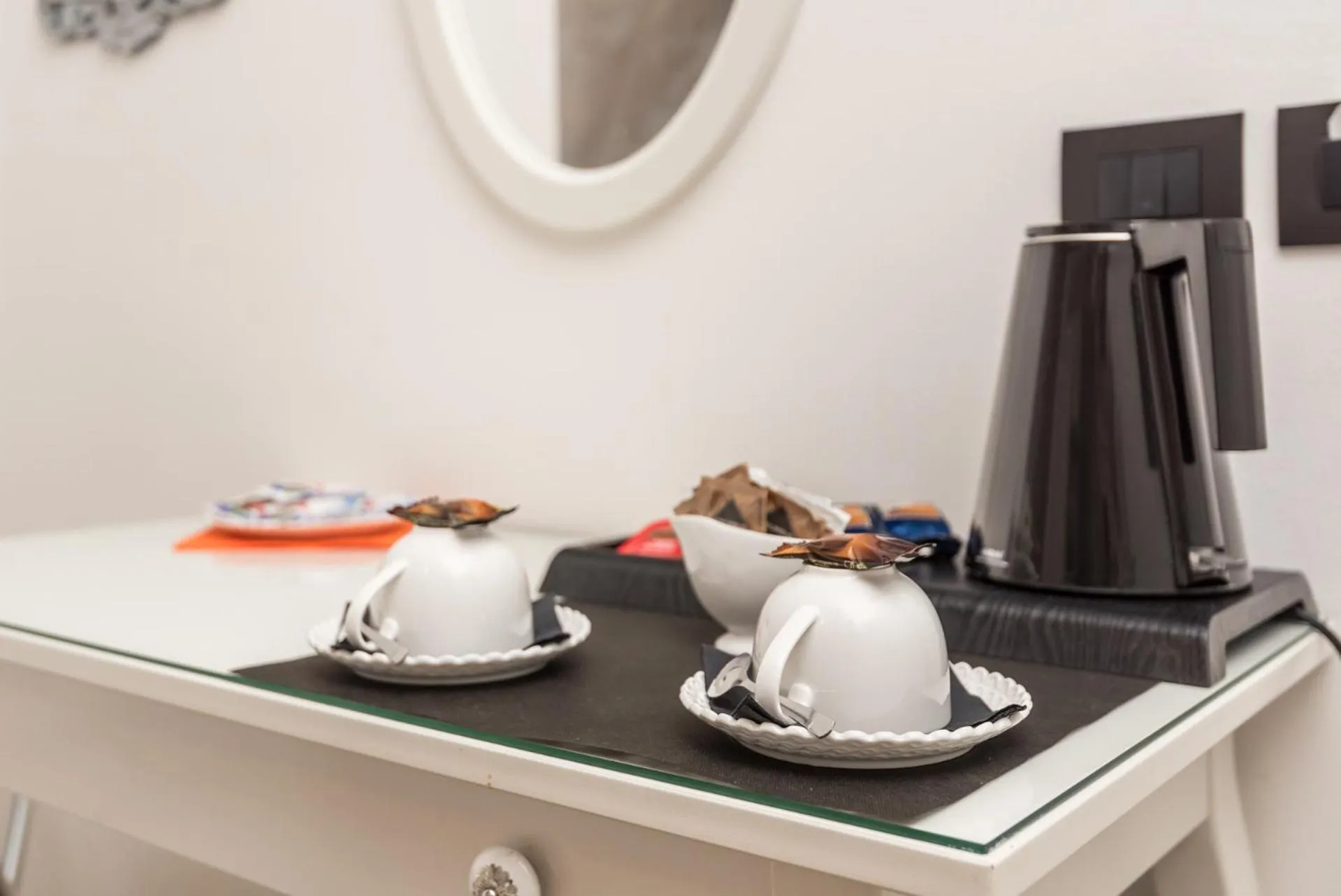 Coffee/tea facilities in My way