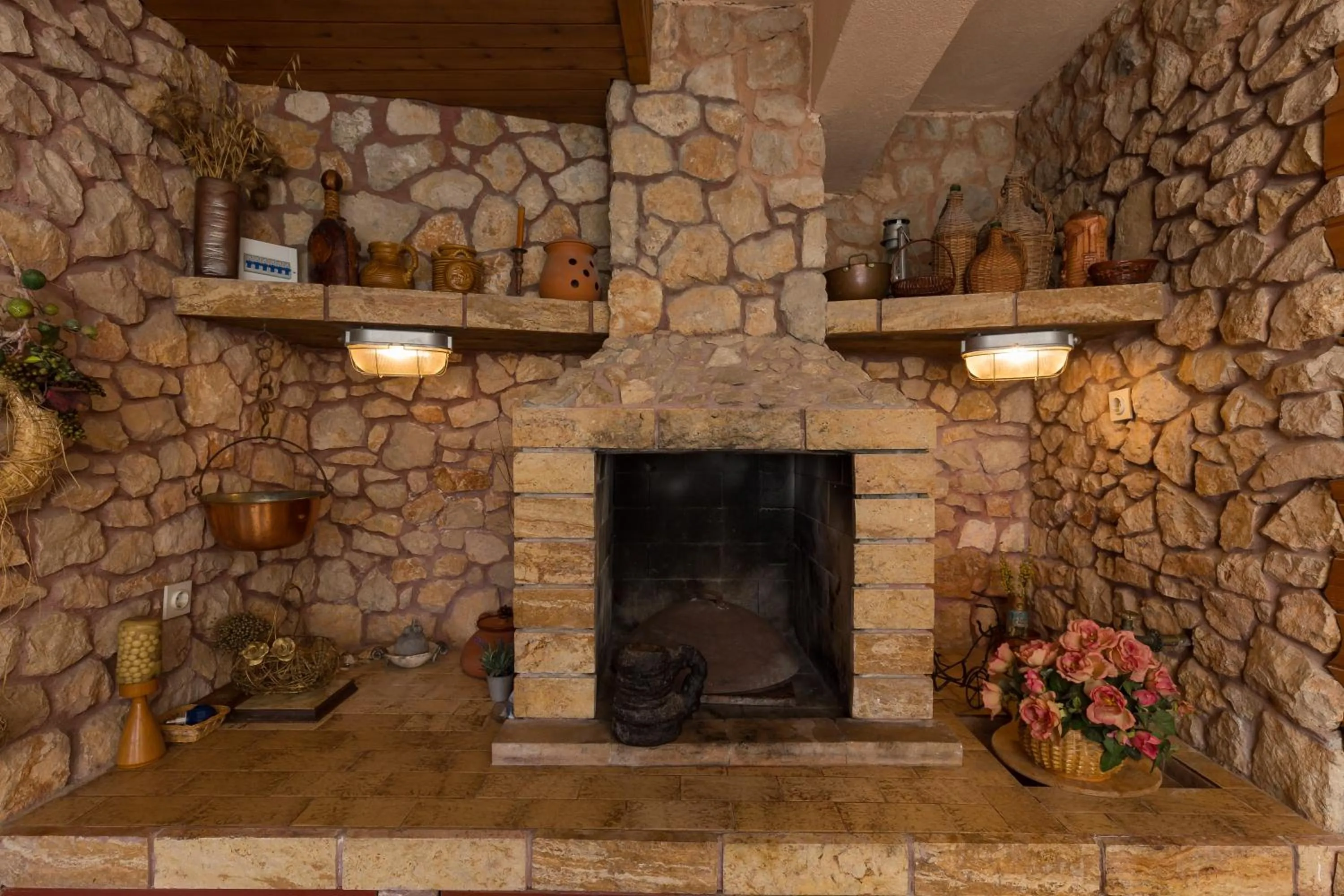 BBQ facilities in Big Terrace Apartment