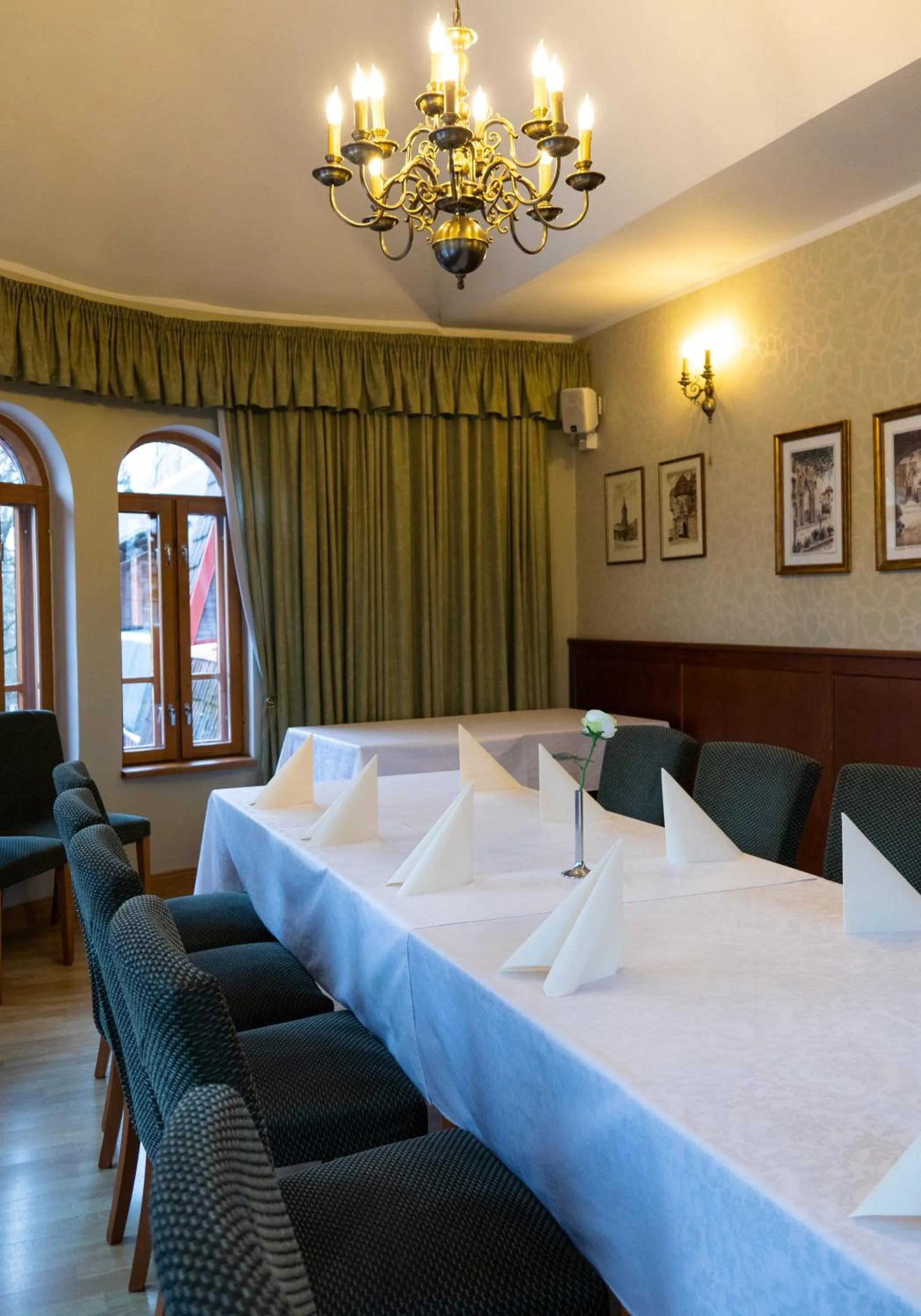 Restaurant/places to eat in Tähetorni Hotel