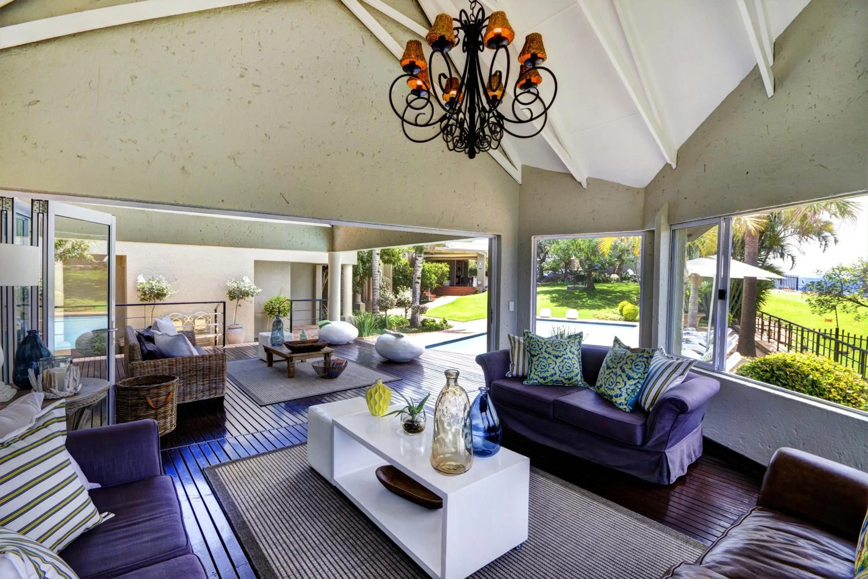 Lounge or bar in Francolin Lodge