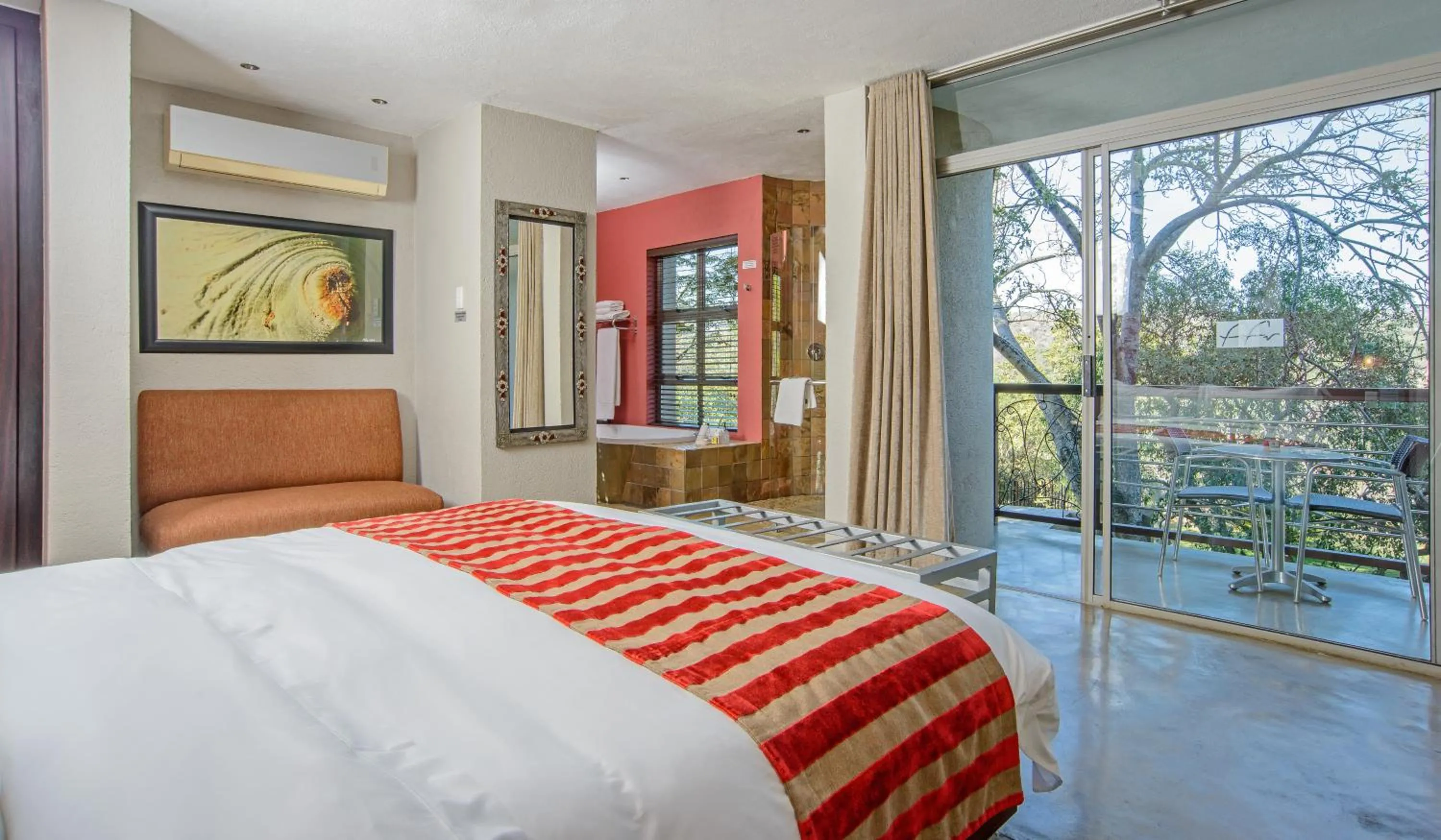 Balcony/Terrace, Bed in Francolin Lodge