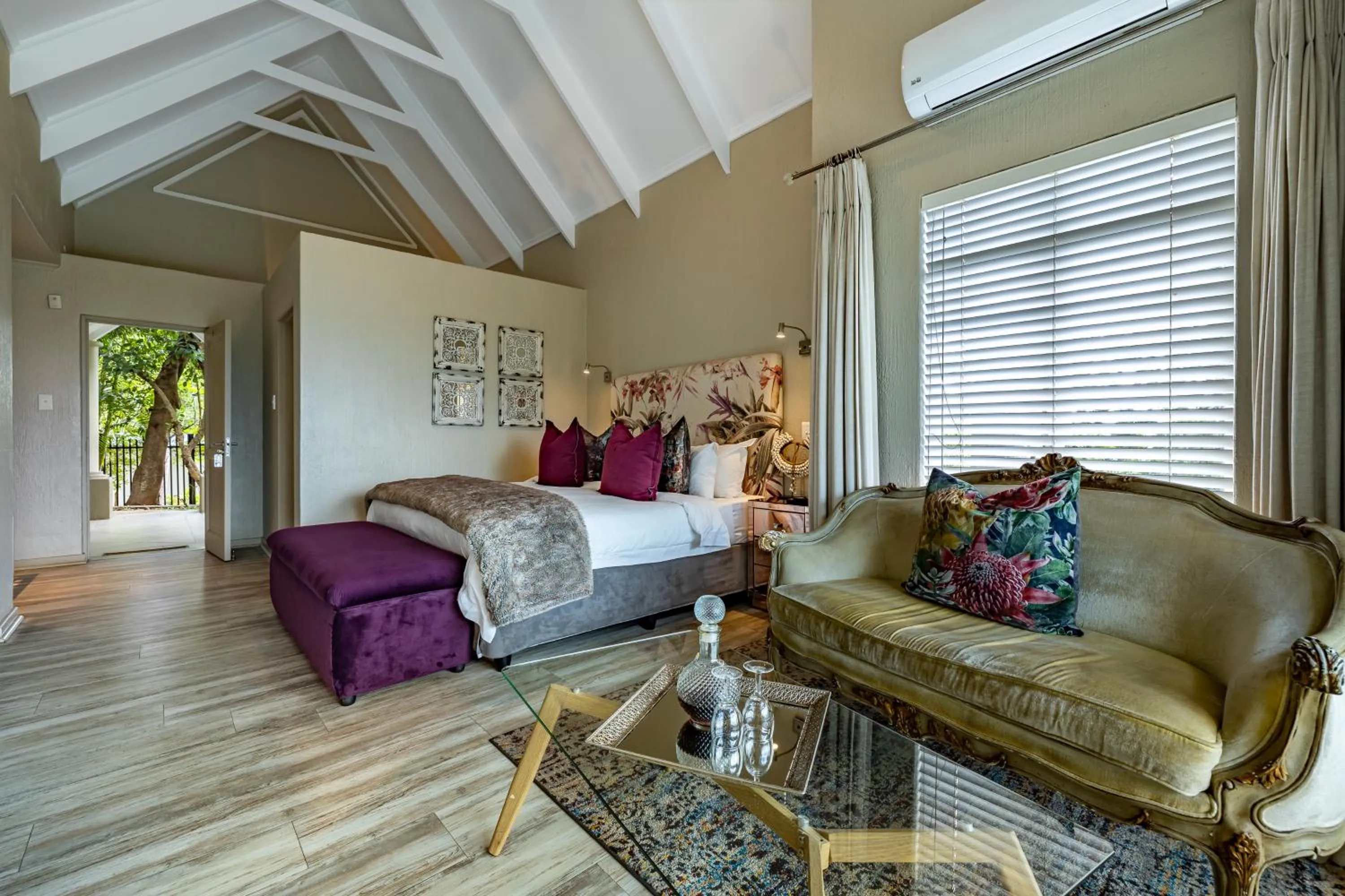 Bed in Loerie's Call Guesthouse