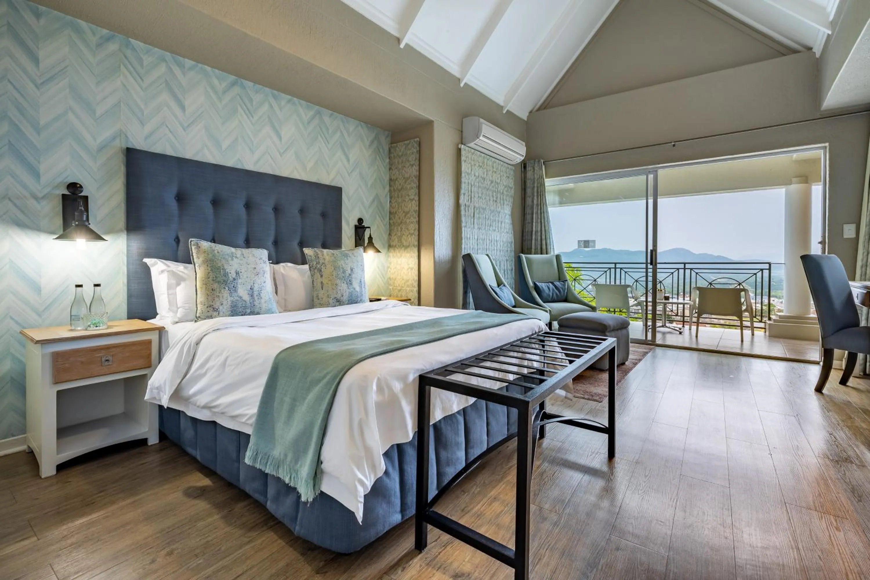 Bed in Loerie's Call Guesthouse