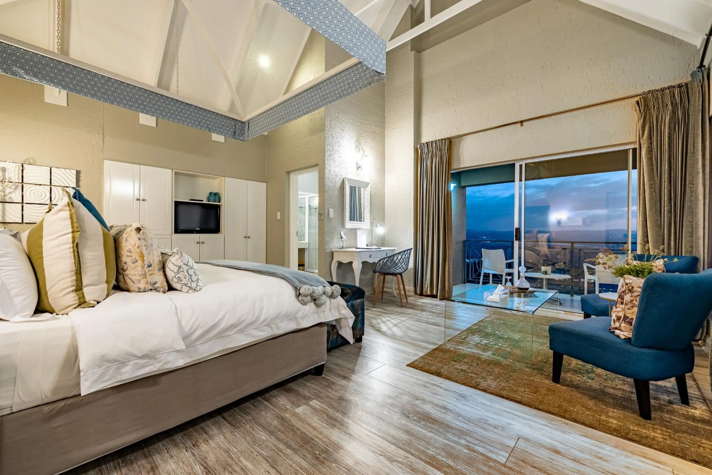 Bed in Loerie's Call Guesthouse