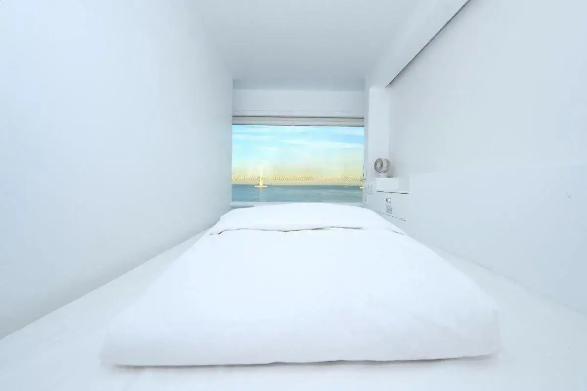 Upper Capsule - Female Only in Gwanganli Hotel 1 Upper Capsule - Female Only in Gwanganli Hotel 1