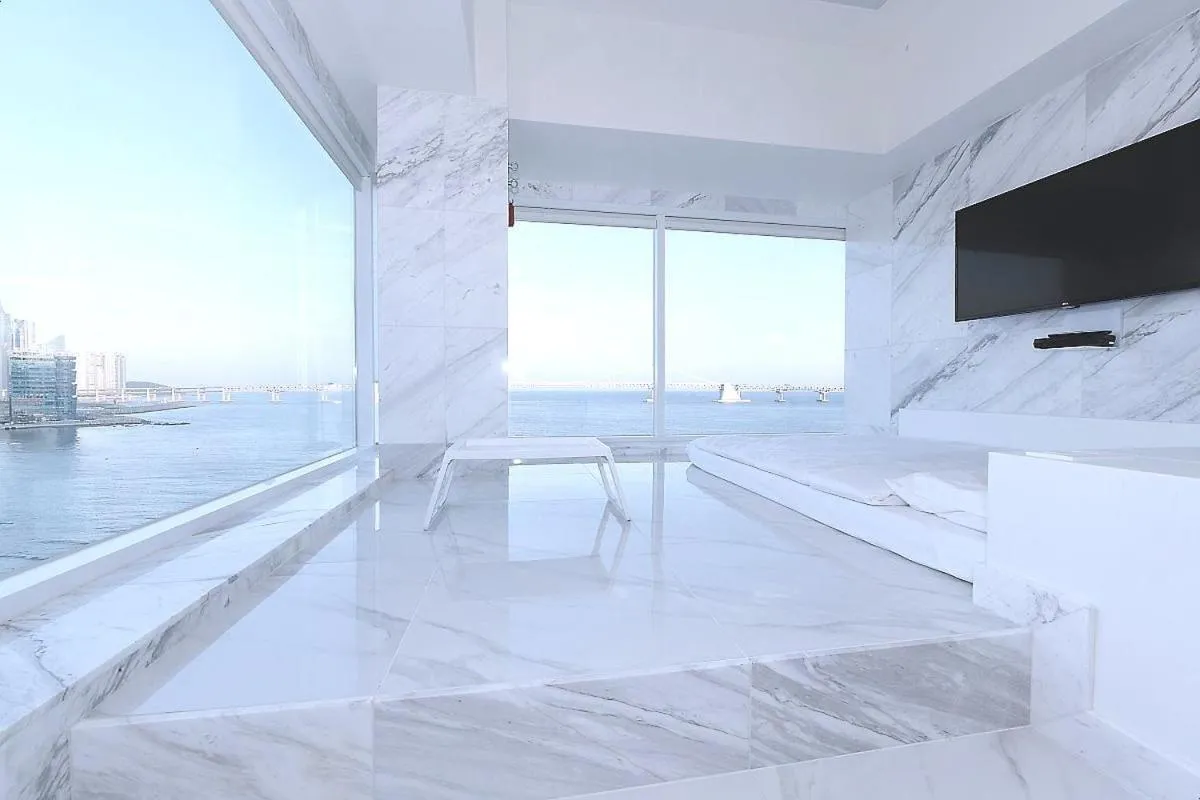 Bed in Gwanganli Hotel 1