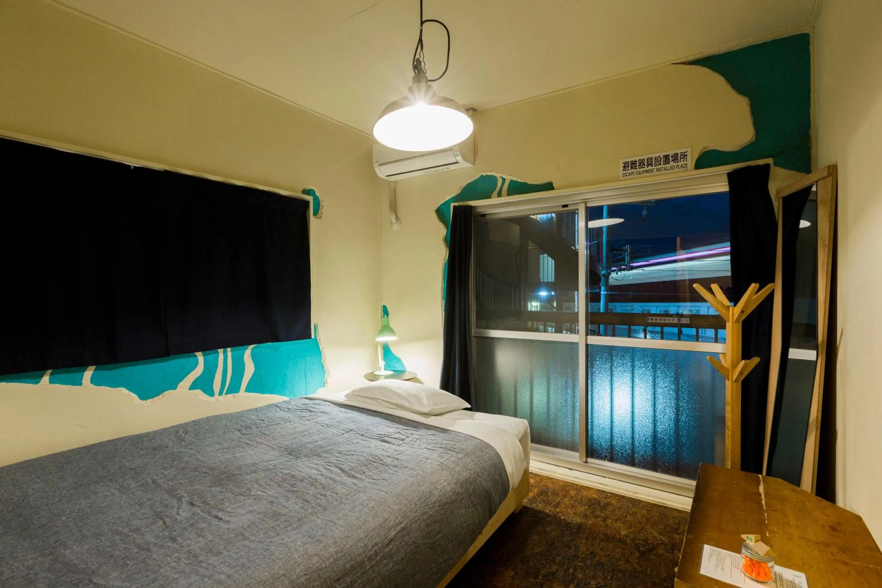 Bed in Kobe Guesthouse MAYA