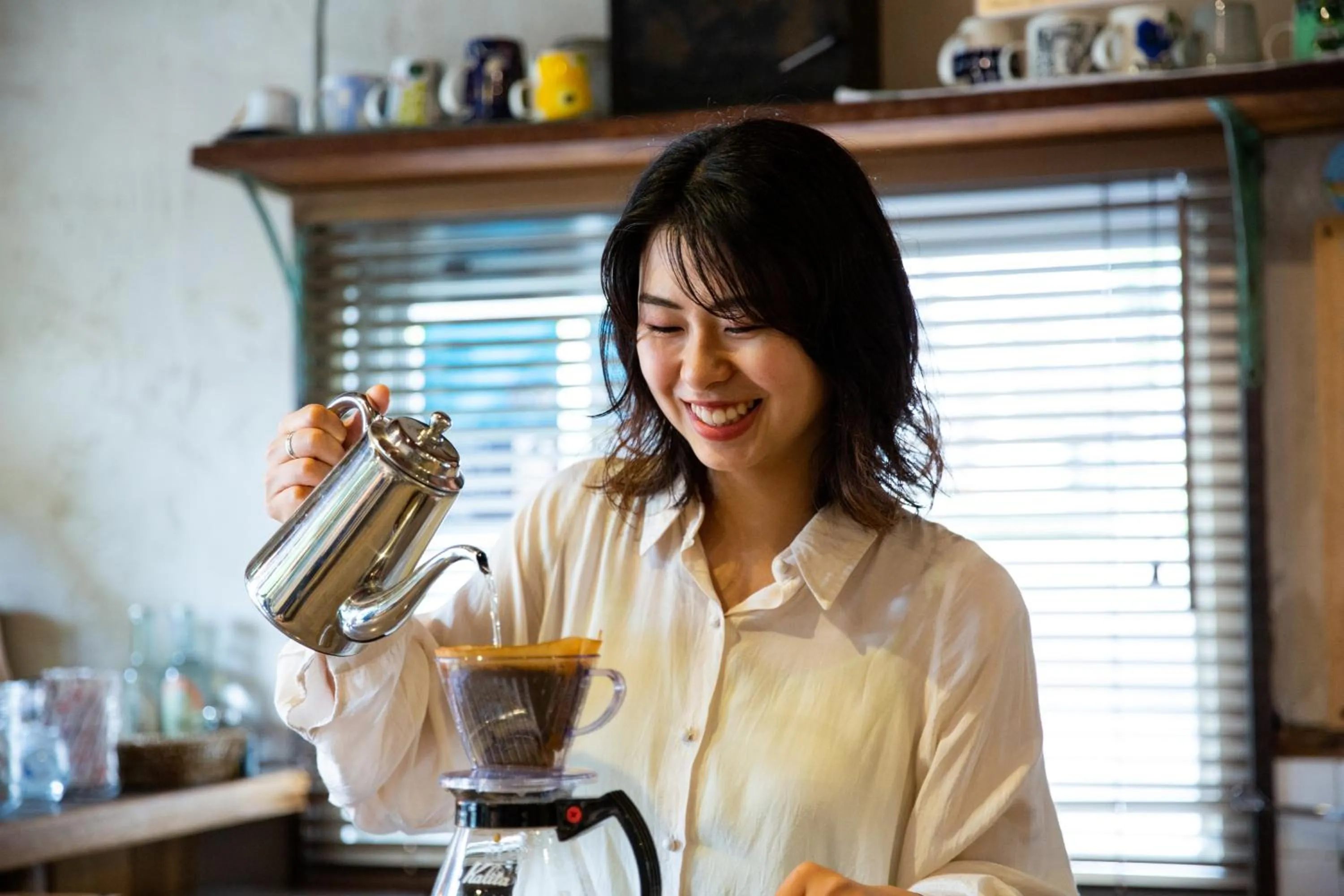Coffee/tea facilities in Kobe Guesthouse MAYA