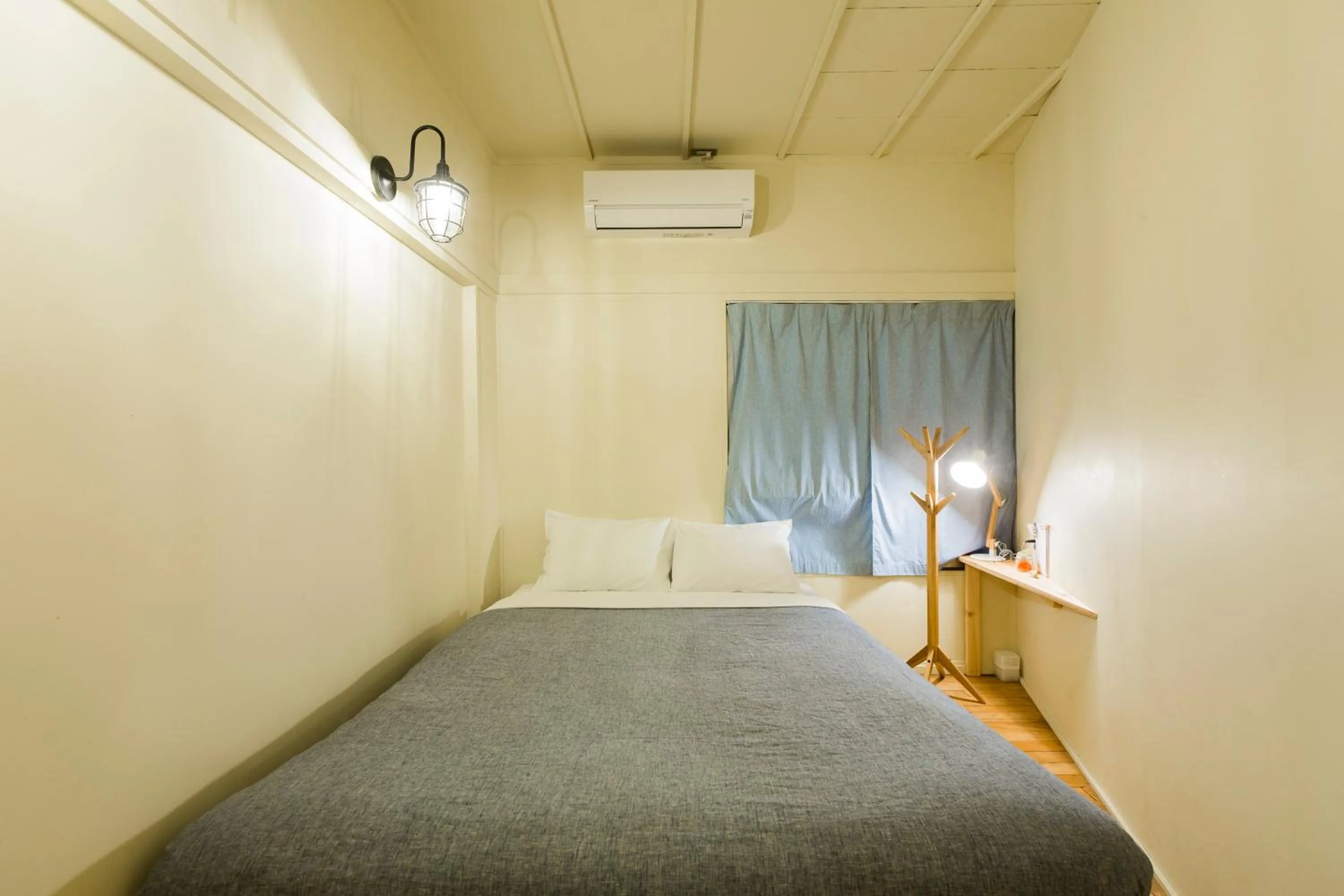 Bed in Kobe Guesthouse MAYA