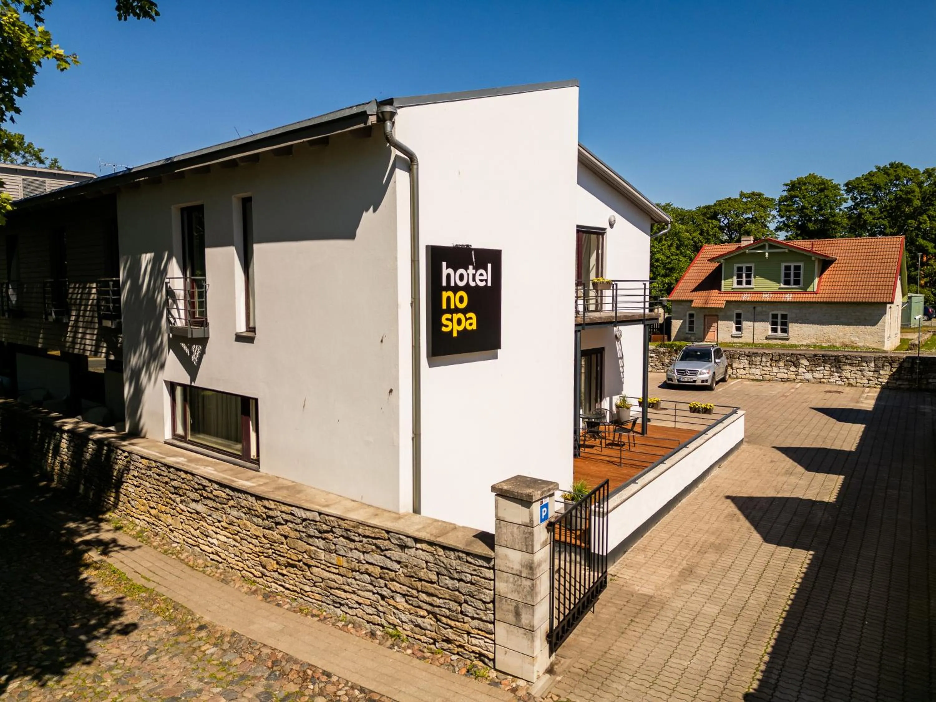 Parking in Hotel NOSPA