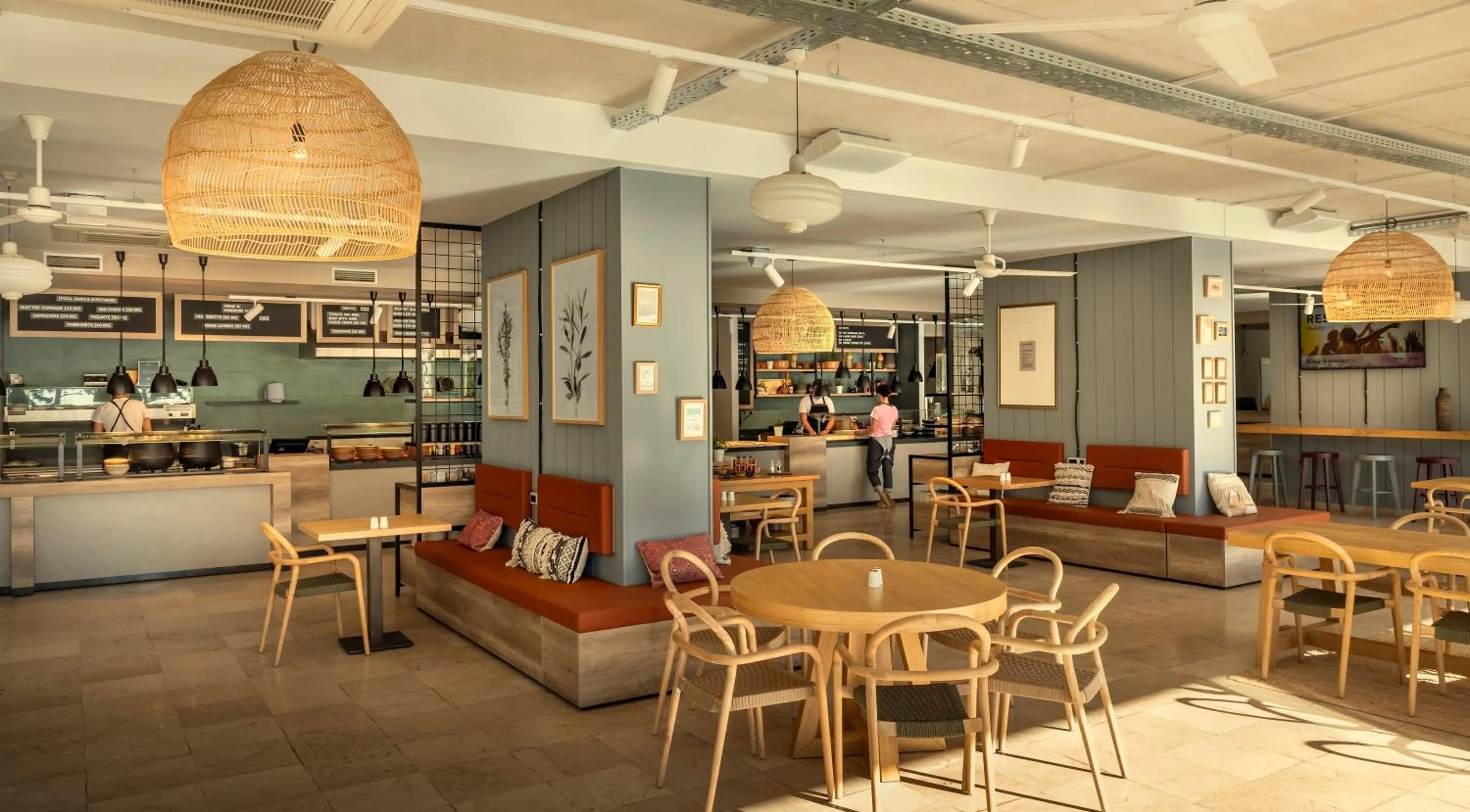 Restaurant/places to eat in PLACES Hvar Hotel by Valamar