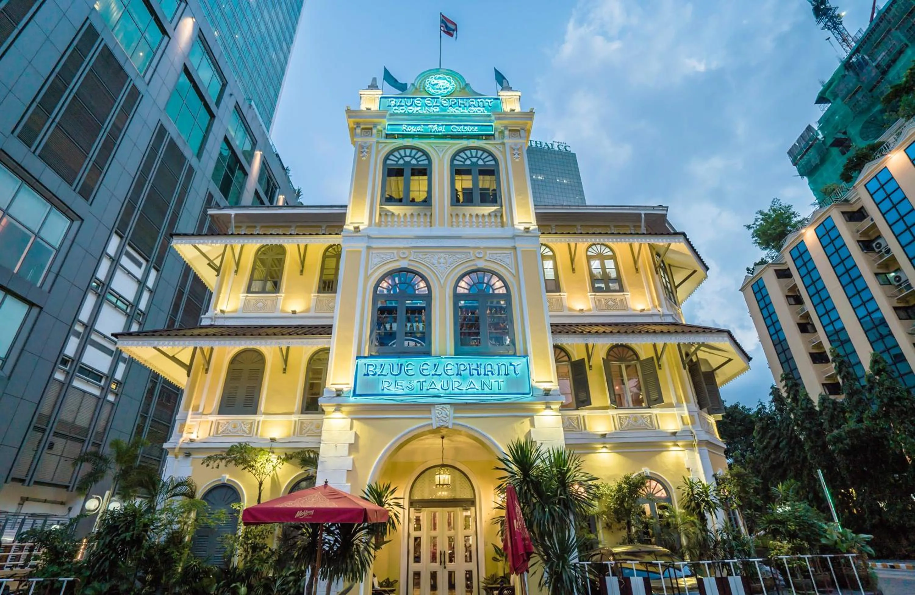 Nearby landmark in Sora Hotel Silom