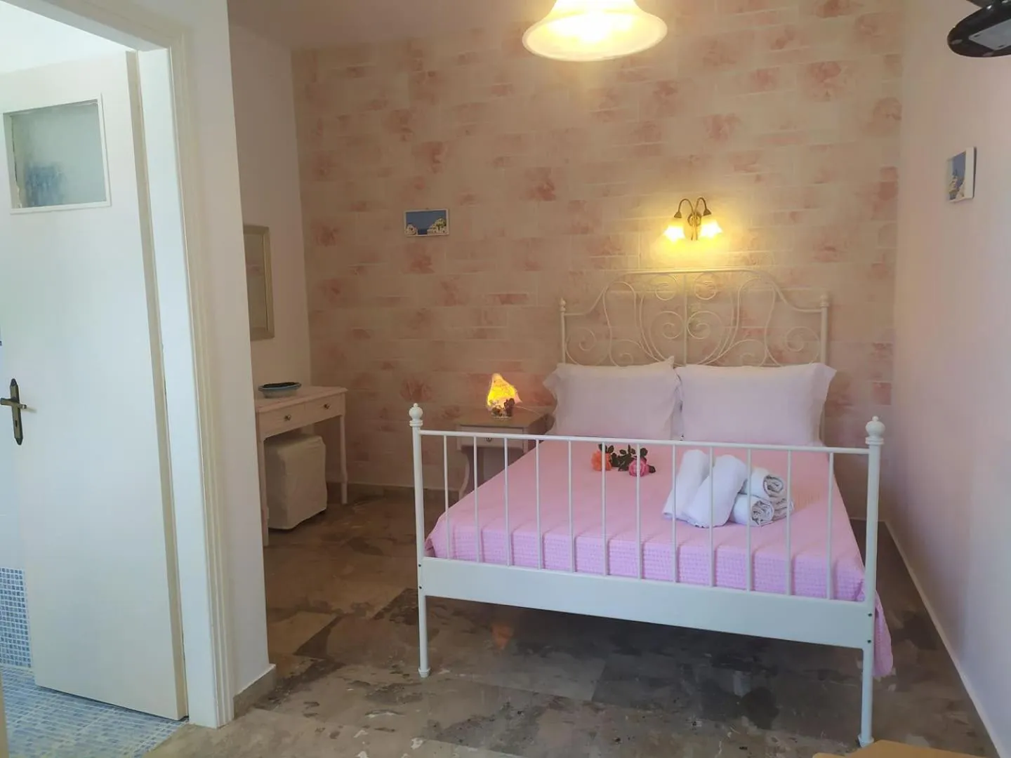 Photo of the whole room, Bed in Eleana Studios