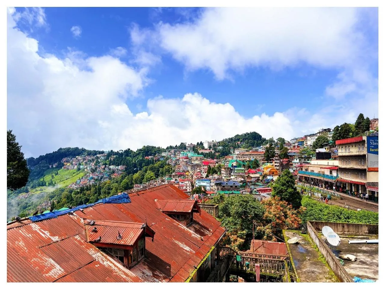 Mountain view in Hotel Zambala Retreat & Spa Darjeeling