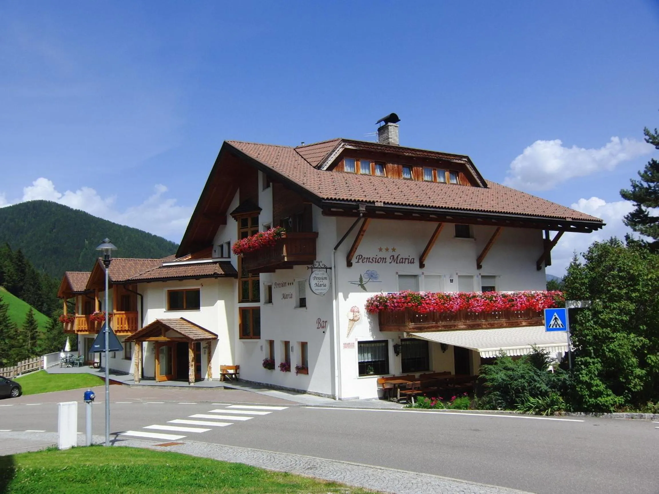 Facade/entrance in Pension Maria