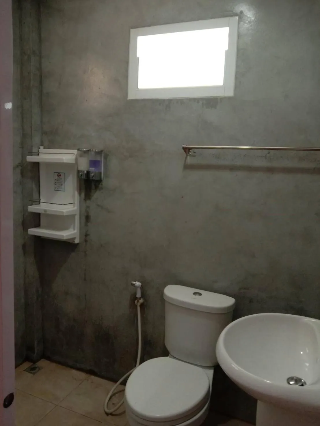 Toilet in Green Happy Homestay