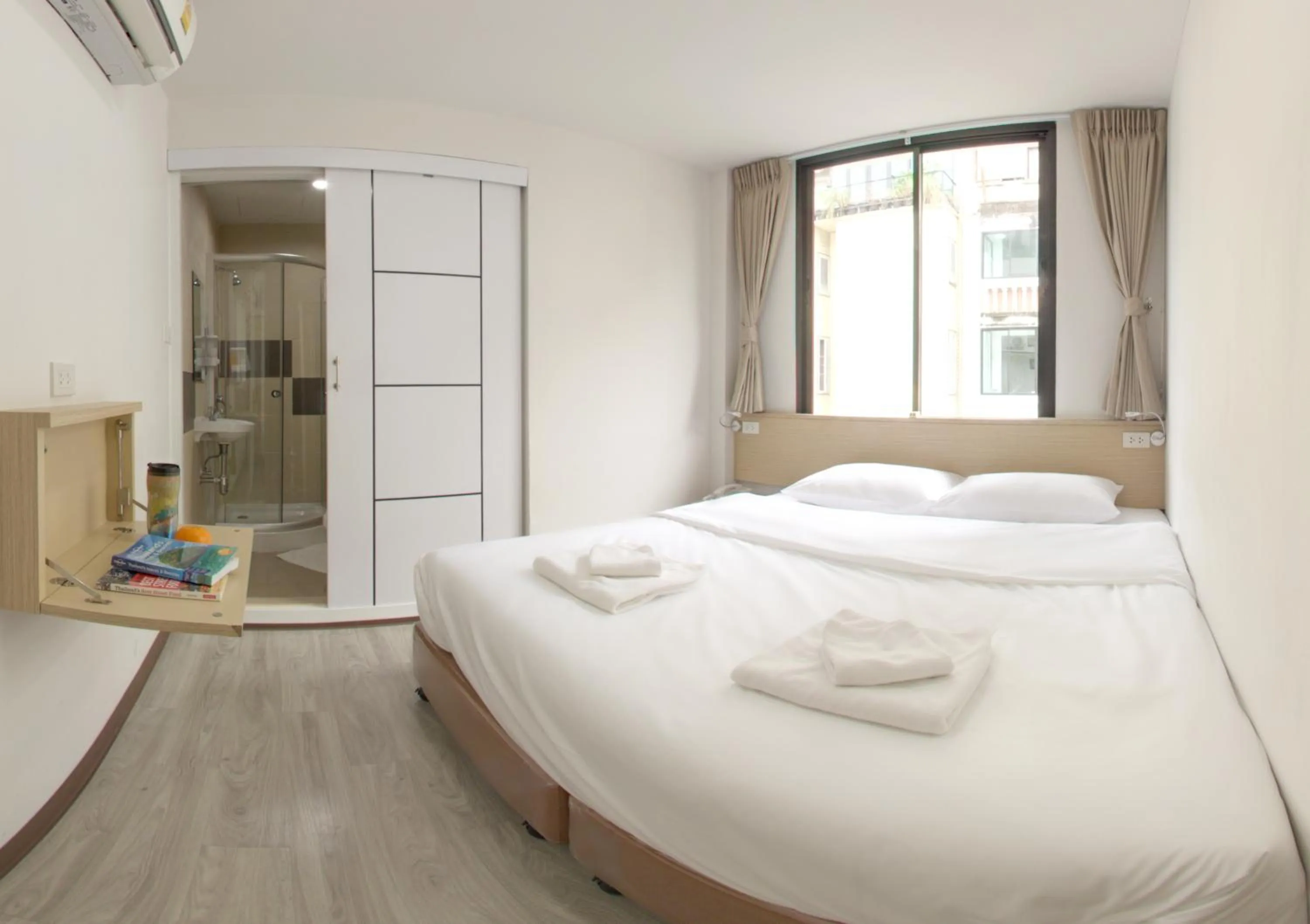 Bed in Le Bonheur Poshtel