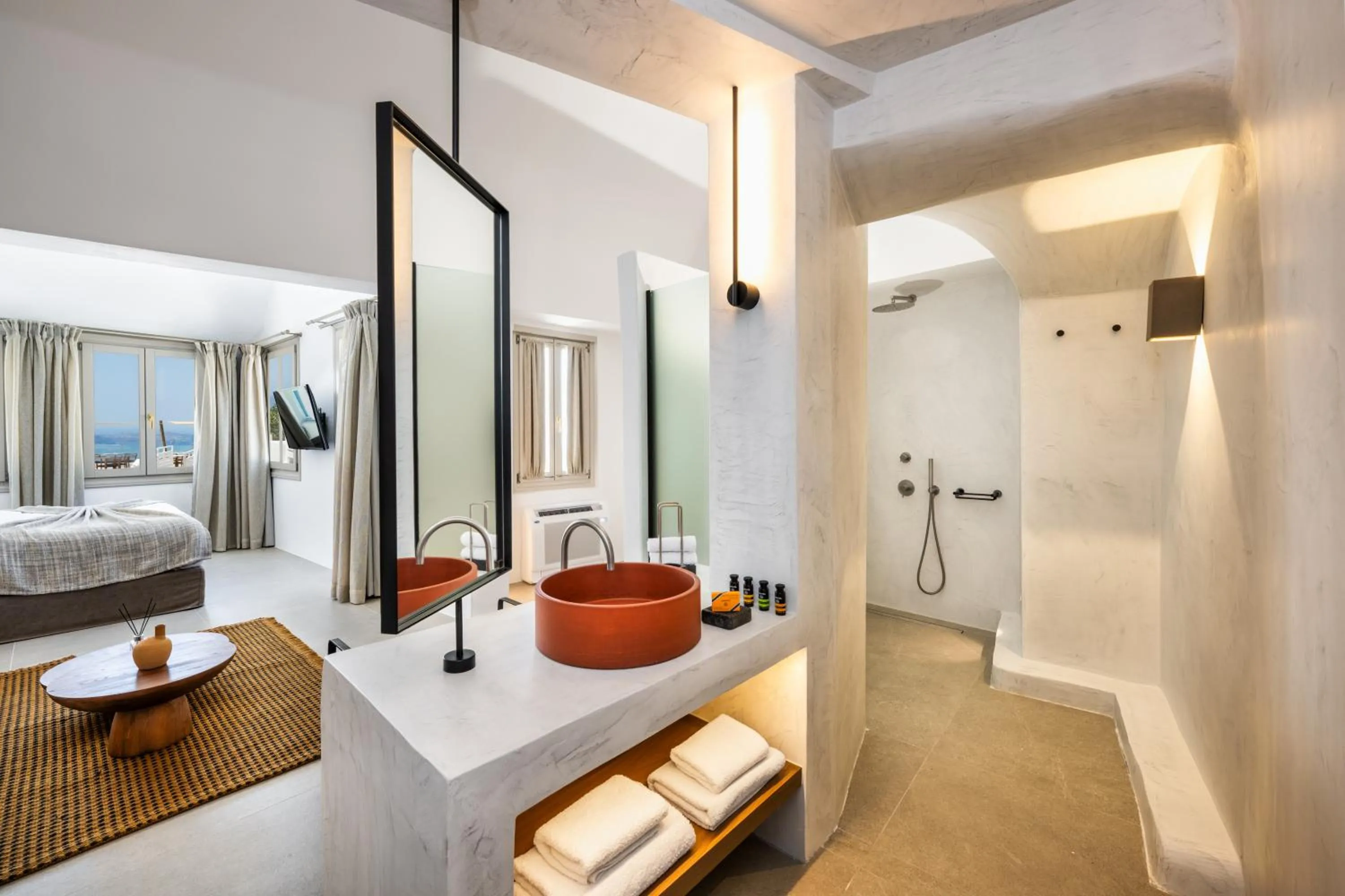 Bathroom, Bed in Ira Hotel & Spa - Adults Only