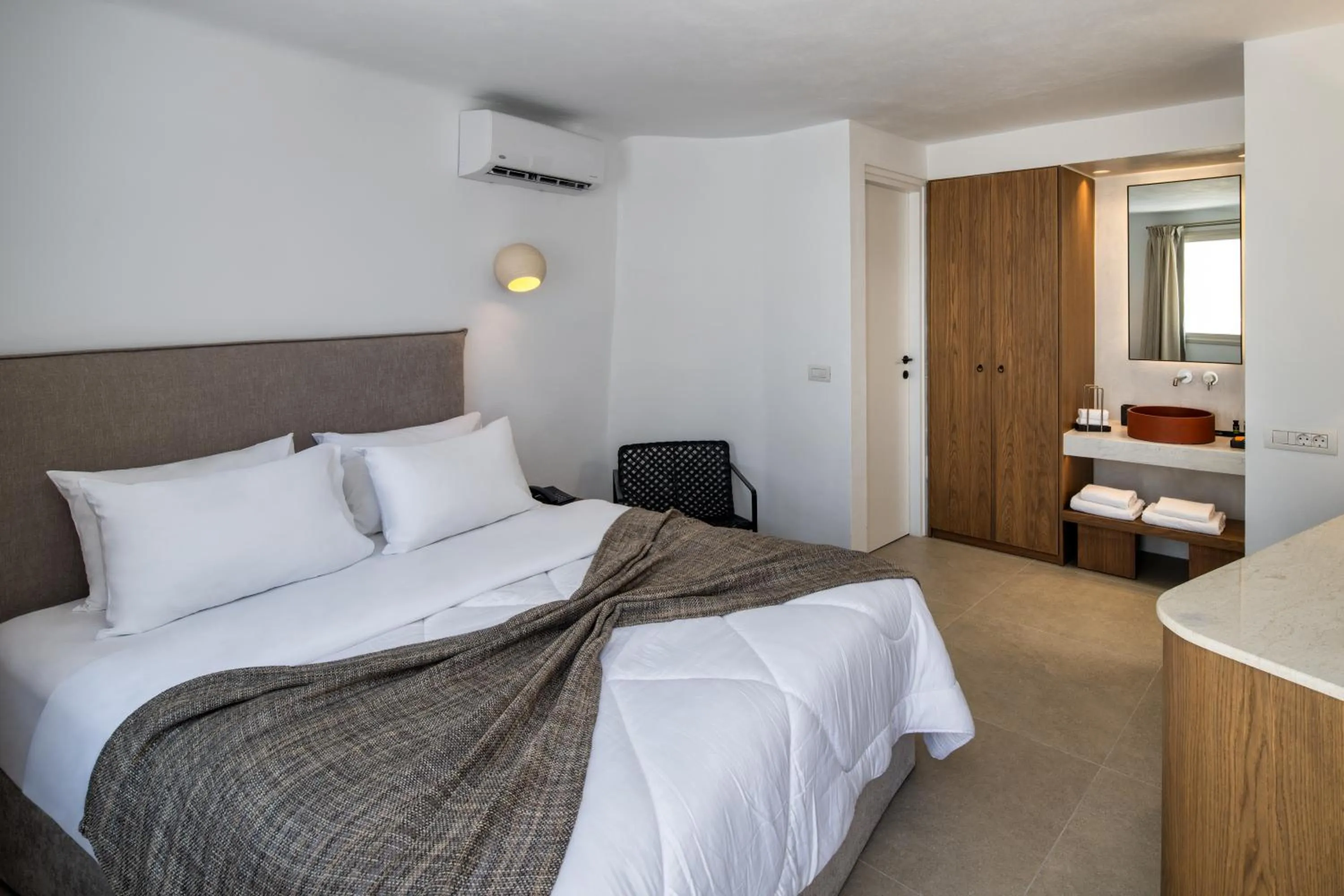 Bed in Ira Hotel & Spa - Adults Only