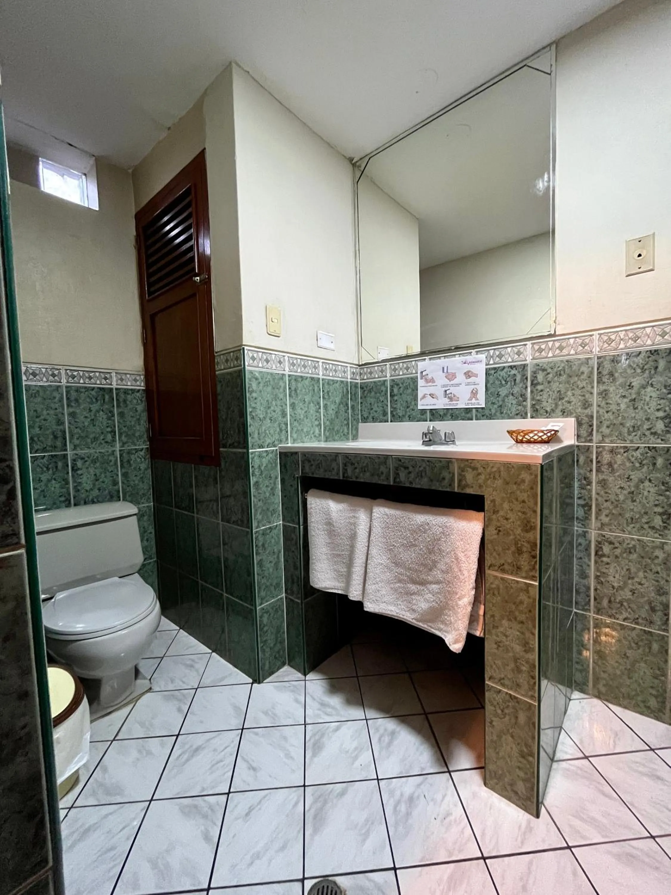 Bathroom in Hotel Vilandre