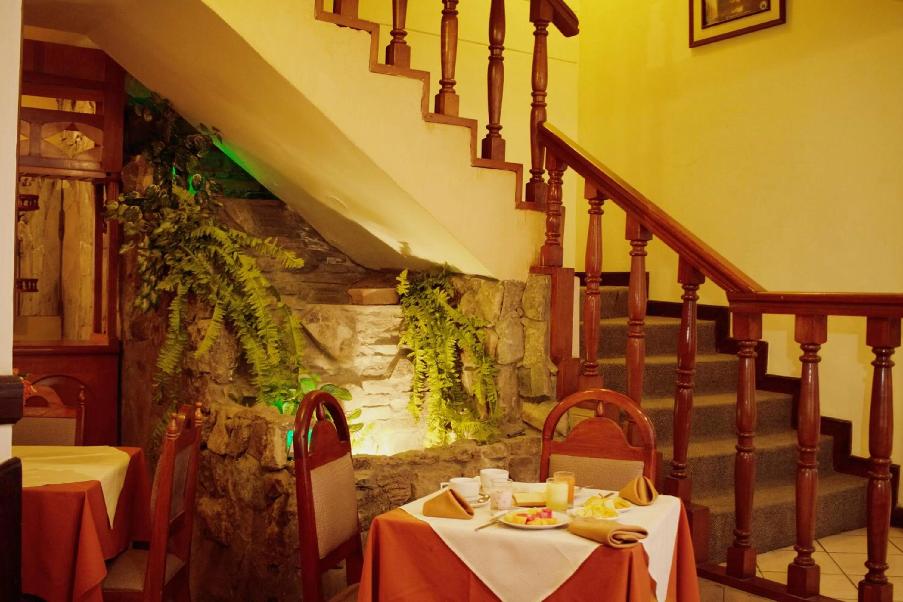 Restaurant/places to eat in Hotel Vilandre